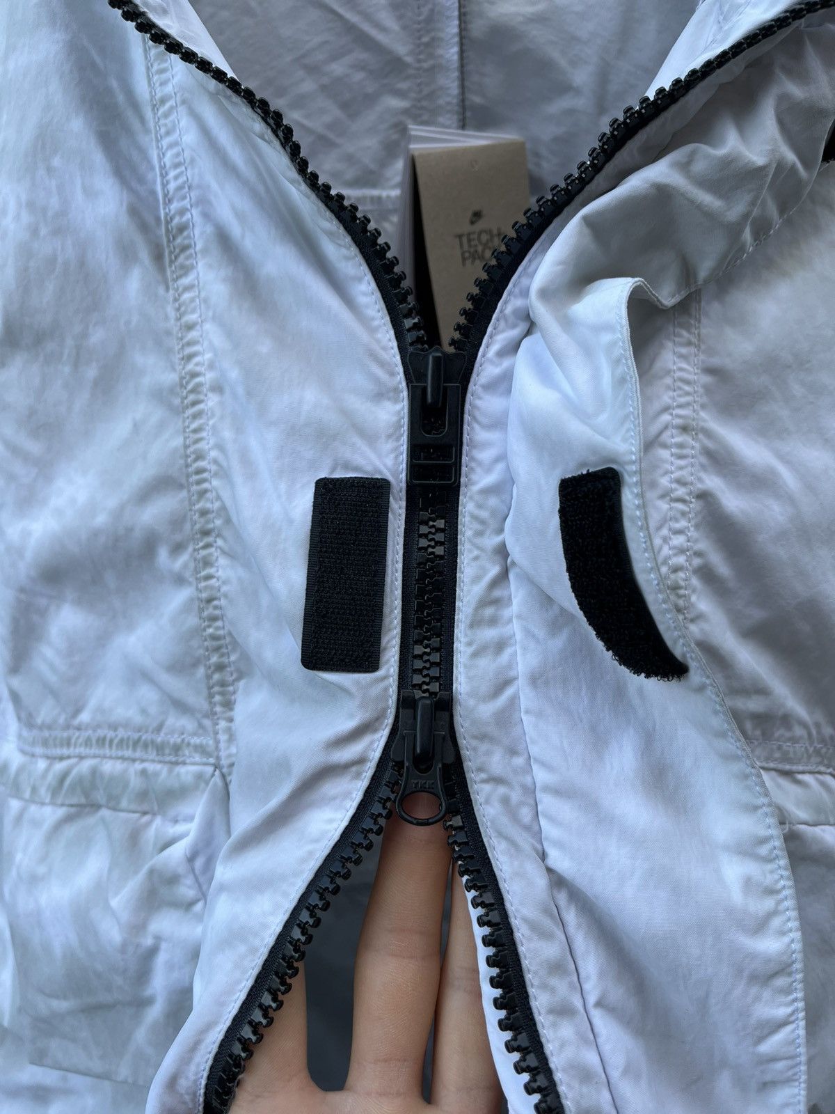 Nike Nike Tech-Pack Woven Hooded NSW Cargo Jacket Windbreaker Y2K Size US XL / EU 56 / 4 - 17 Thumbnail