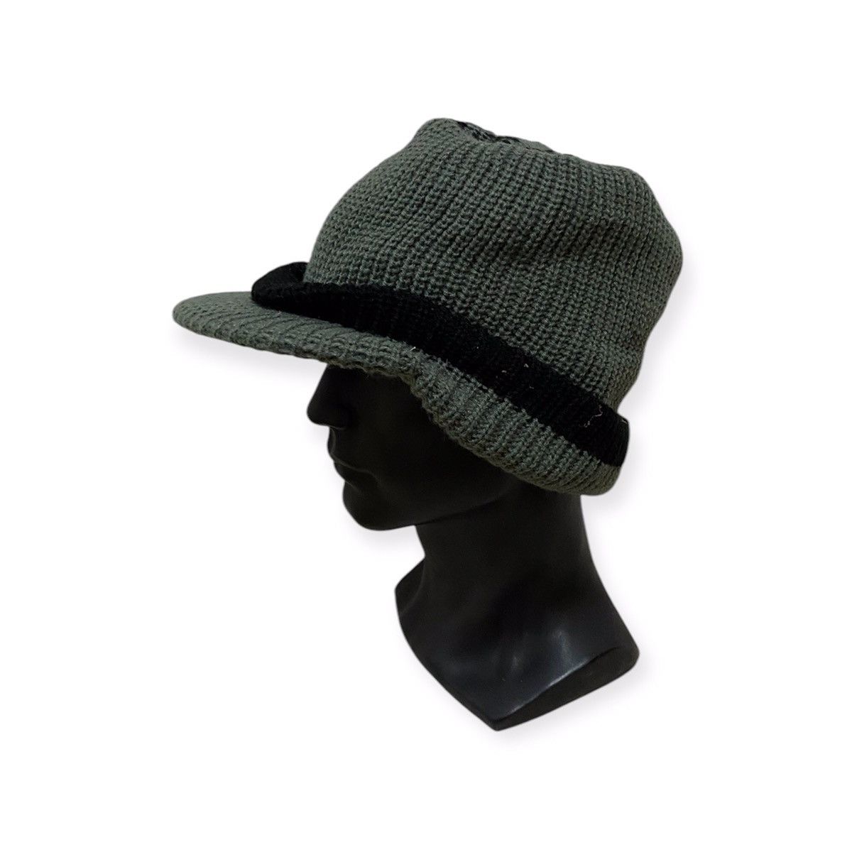 Japanese Brand Japanese Brand Knit Visor Beanie Hat Size ONE SIZE - 1 Thumbnail