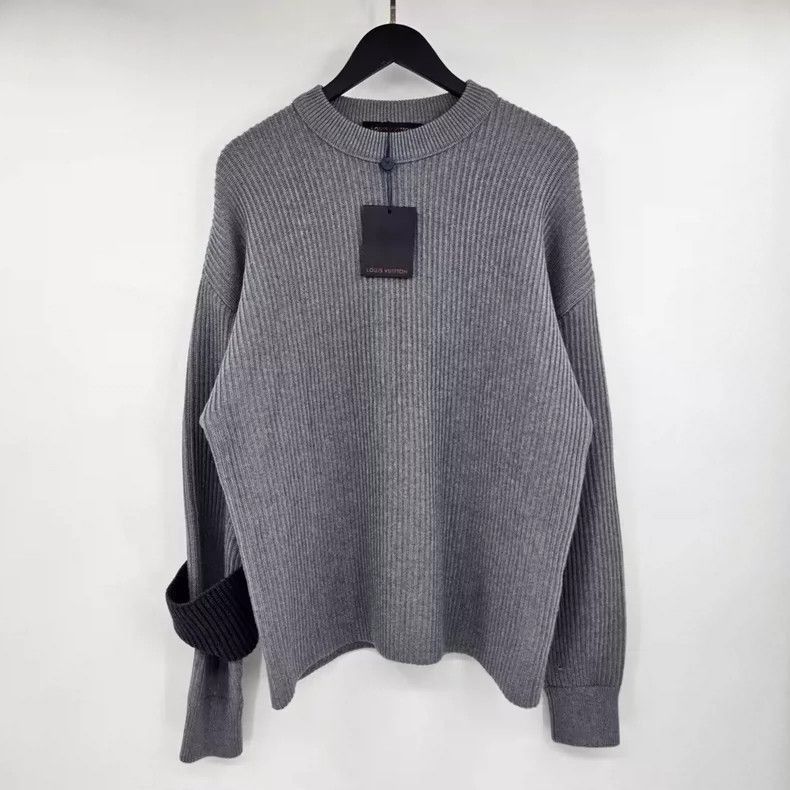 Louis Vuitton Louis Vuitton Louis Vuitton Gray Knitted Sweater with Eart Size US S / EU 44-46 / 1 - 2 Thumbnail