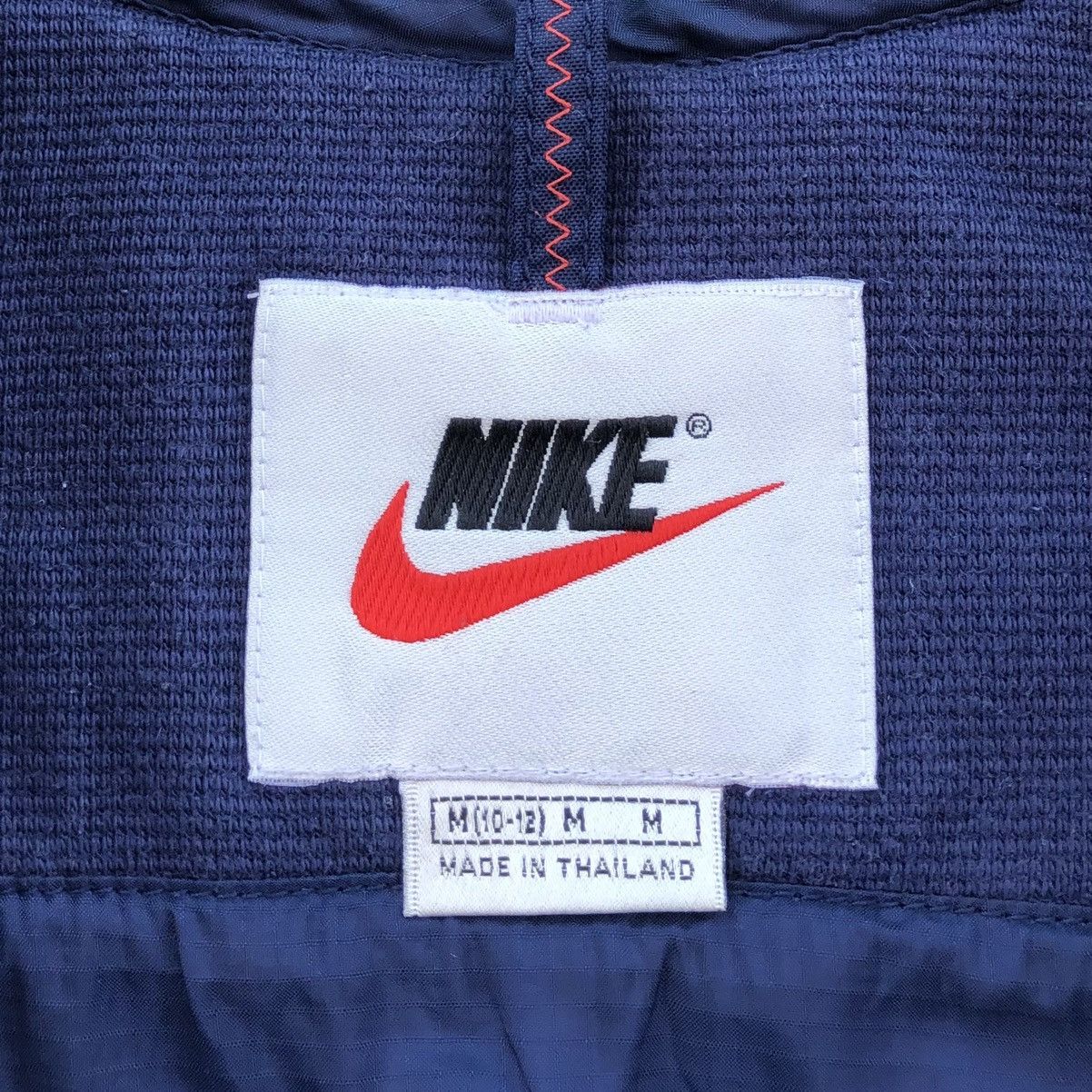 Nike Vintage NIKE Big Swoosh Nylon Padded Bomber Jacket For Kids Size US XXS / EU 40 - 14 Thumbnail