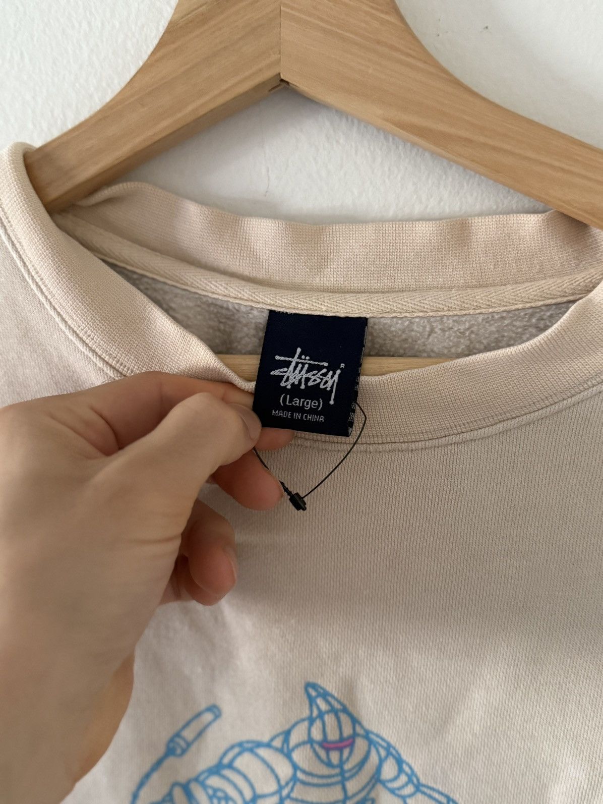 Stussy Stüssy sweatshirt beige tan blue pink michelin size L Size US L / EU 52-54 / 3 - 2 Thumbnail