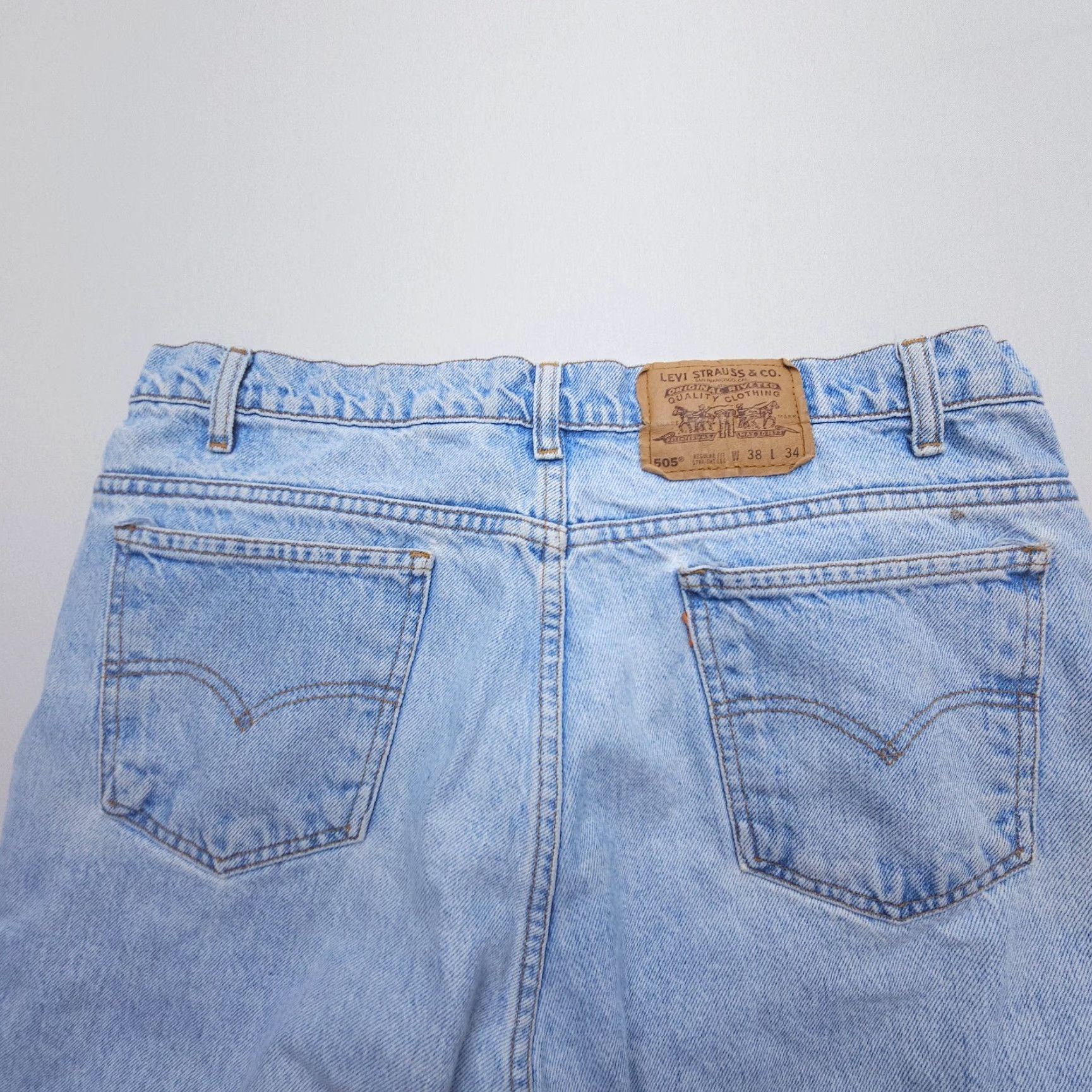 Levi's VINTAGE Levi's 505 Jeans Mens 38 x 34 Straight Regular Blue Denim 5-Pocket Logo 27" Inseam Cut-Off (35 x 27") Size US 38 / EU 54 - 3 Thumbnail