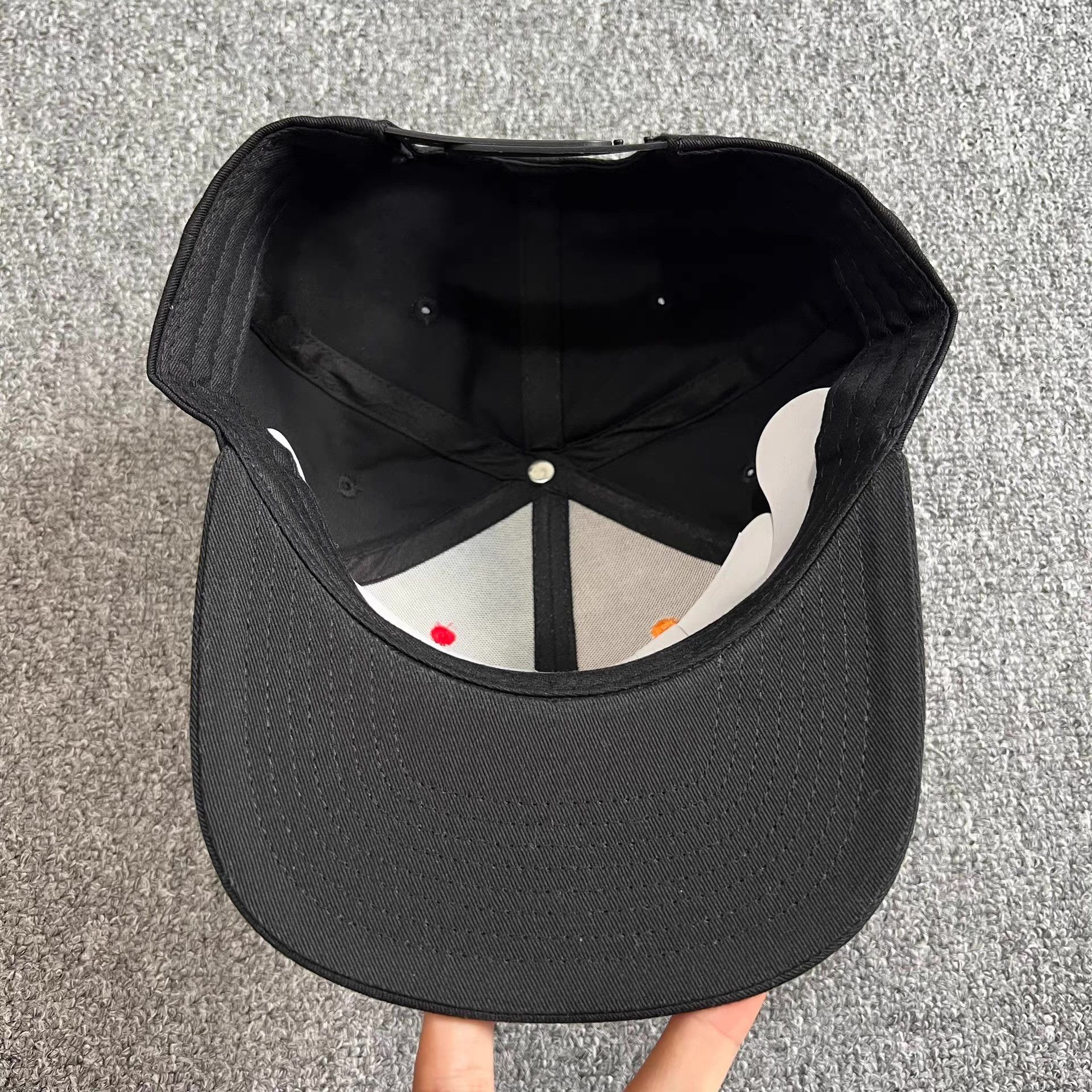 Cross Colours Cross Colours embroidered flat brim baseball cap Q7 Size ONE SIZE - 3 Thumbnail
