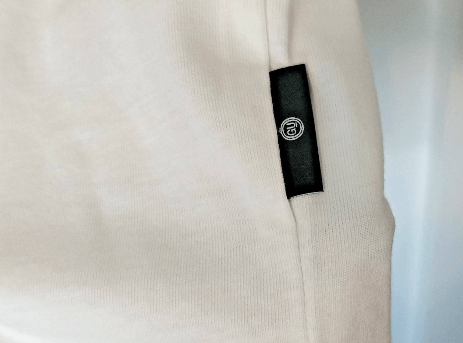GU × Undercover NWT Undercover X GU Kosmik/Noise White T-Shirt L Size US L / EU 52-54 / 3 - 4 Thumbnail