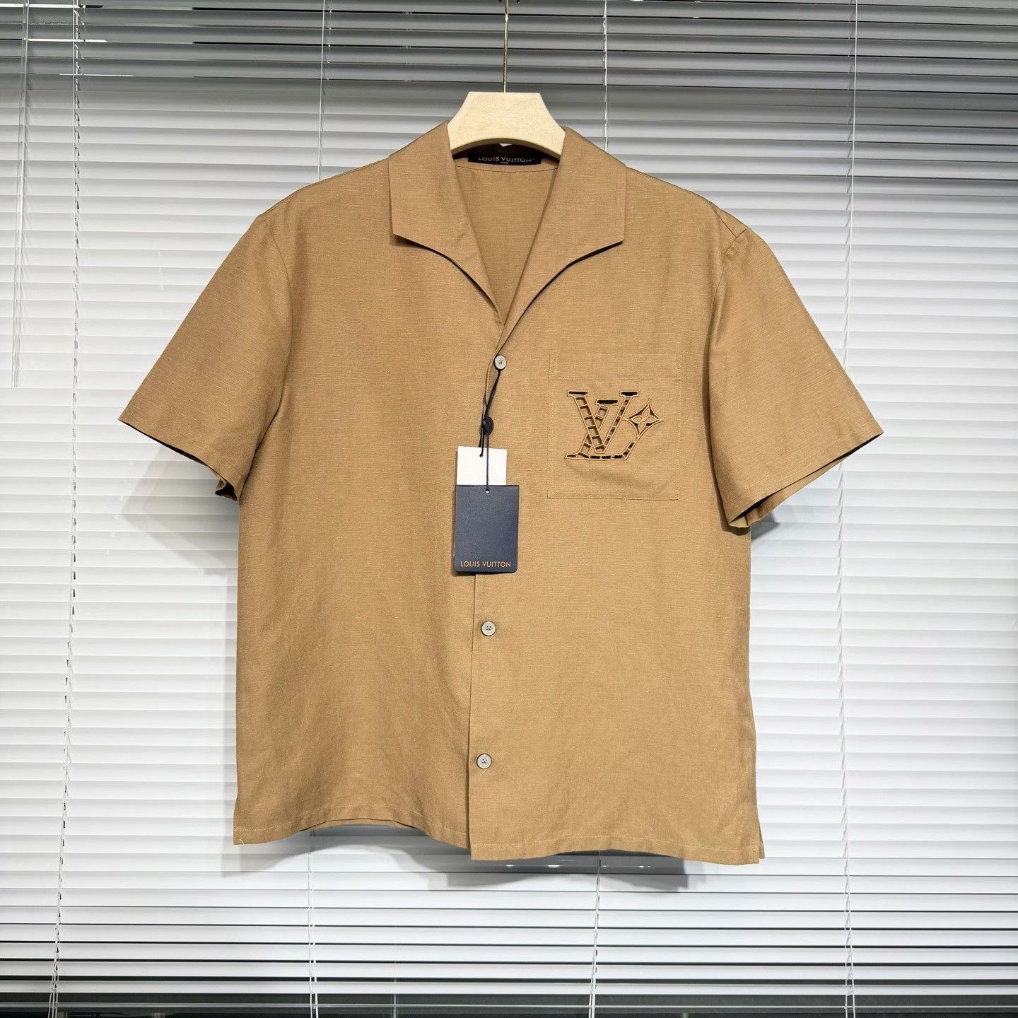 Louis Vuitton LV FW25 Brown Hemp Silk Shirt Size US XS / EU 42 / 0 - 1 Thumbnail