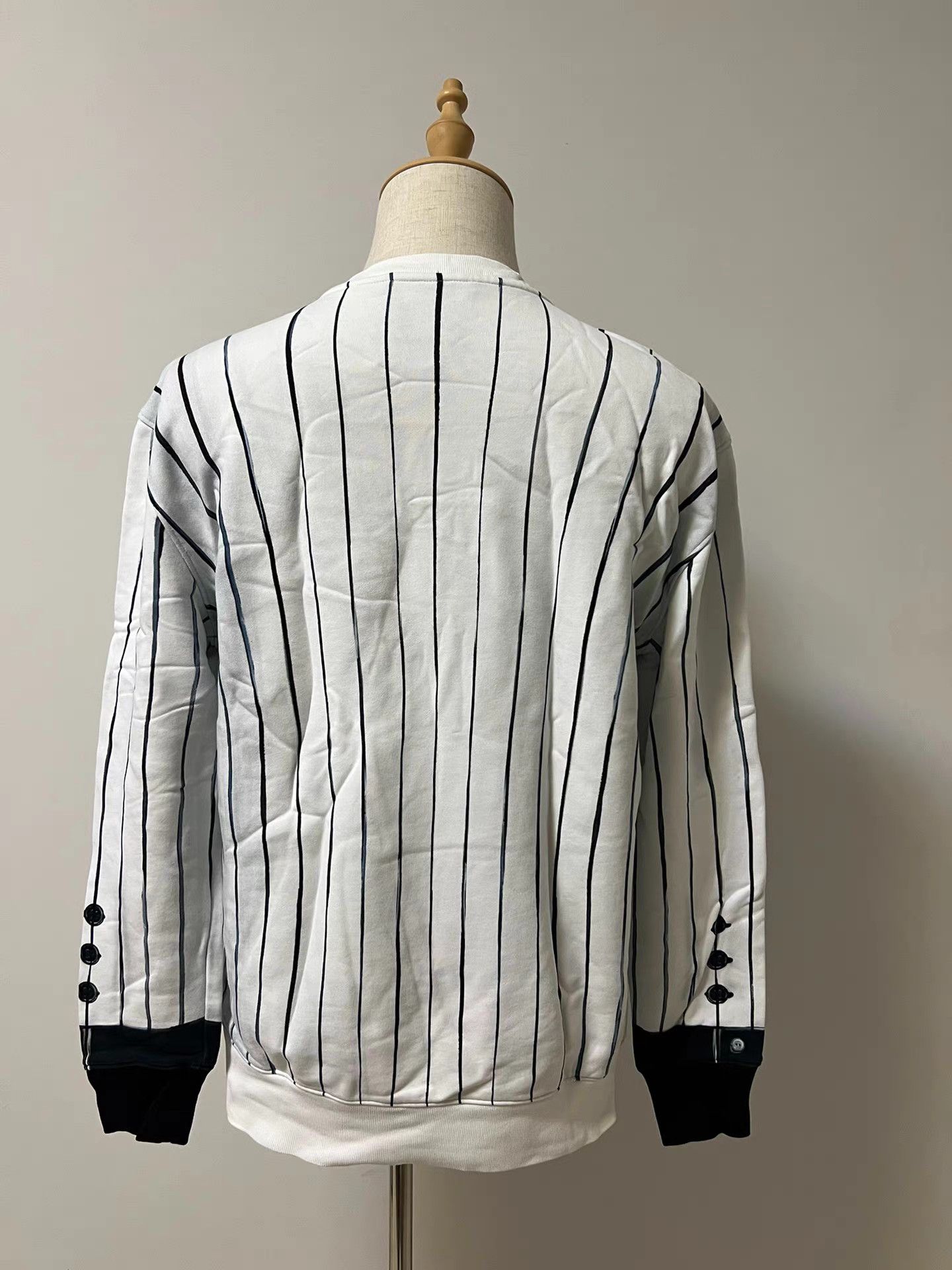 Moschino Moschino Suit Print Playful Sweatshirt Runway Edition K9 Size US M / EU 48-50 / 2 - 5 Thumbnail