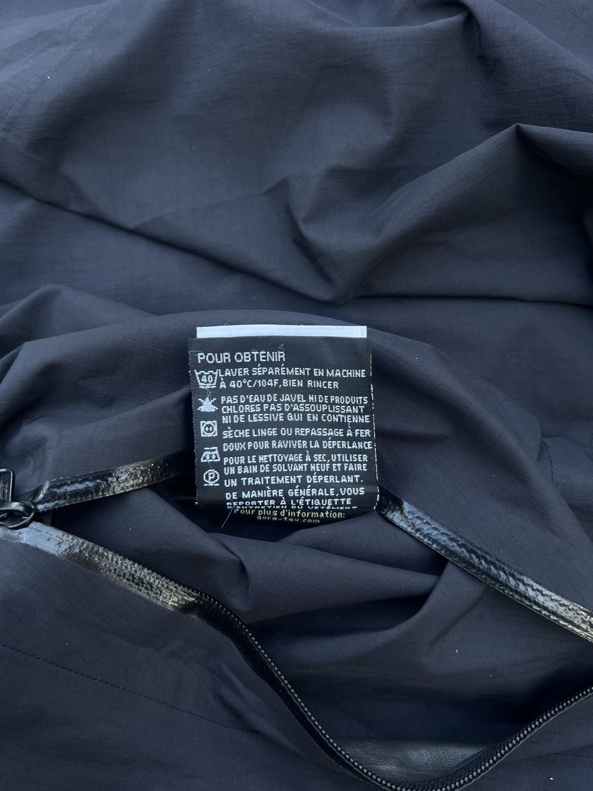 Arc'teryx vintage Arc’teryx Gore-Tex shell jacket Size XL / US 12-14 / IT 48-50 - 11 Thumbnail