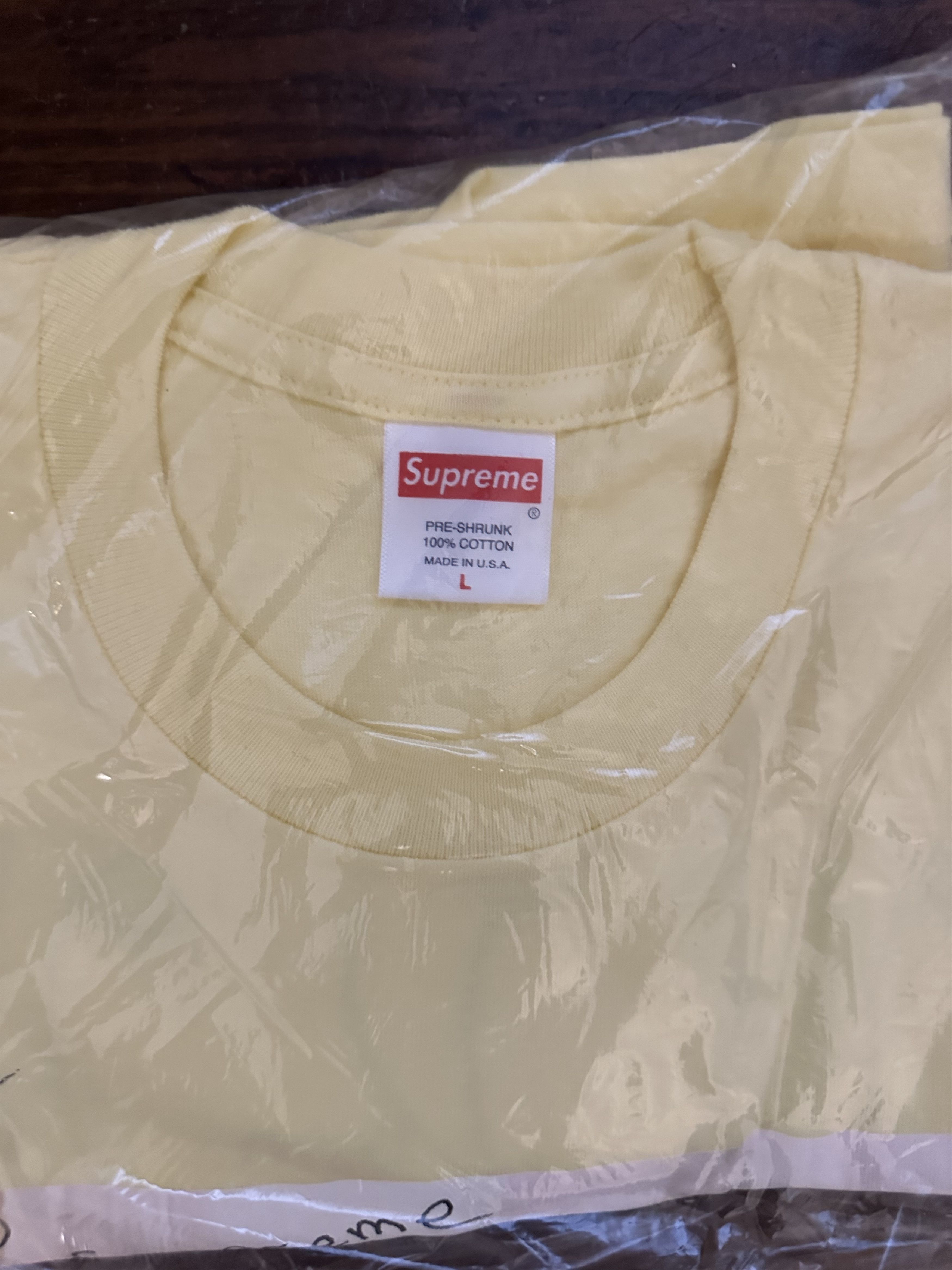Supreme Supreme Lil Kim Tee SS22 Size US L / EU 52-54 / 3 - 3 Thumbnail