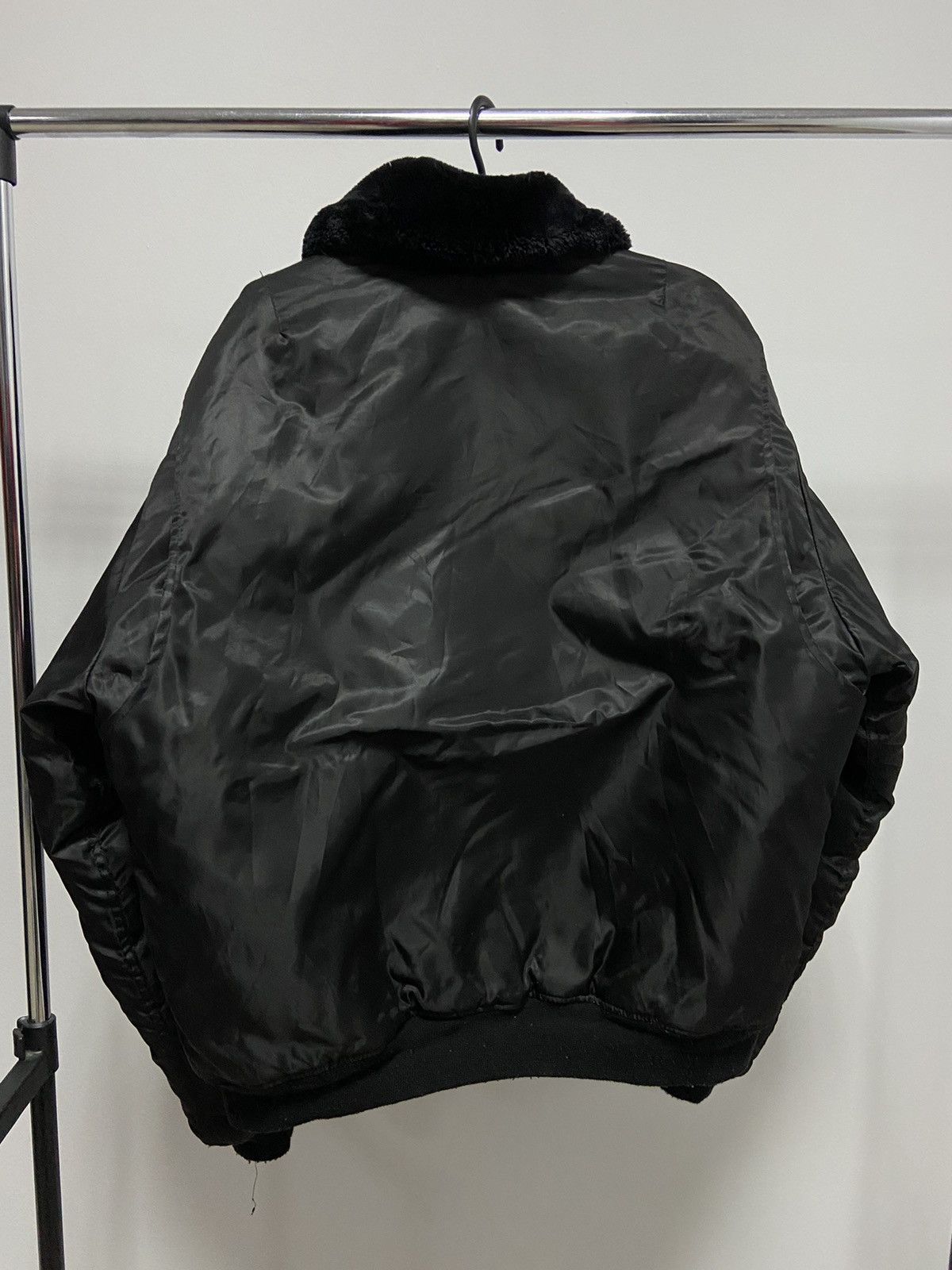Vintage Ma-1 Bomber flyers Jacket fur neck vintage Size US XL / EU 56 / 4 - 3 Thumbnail