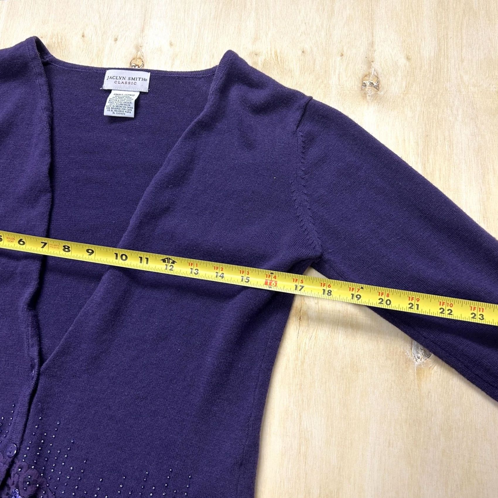 Vintage VINTAGE Jaclyn Smith Cardigan Shirt Womens Small Purple Lace Sequin V Neck Hem Size S / US 4 / IT 40 - 7 Thumbnail