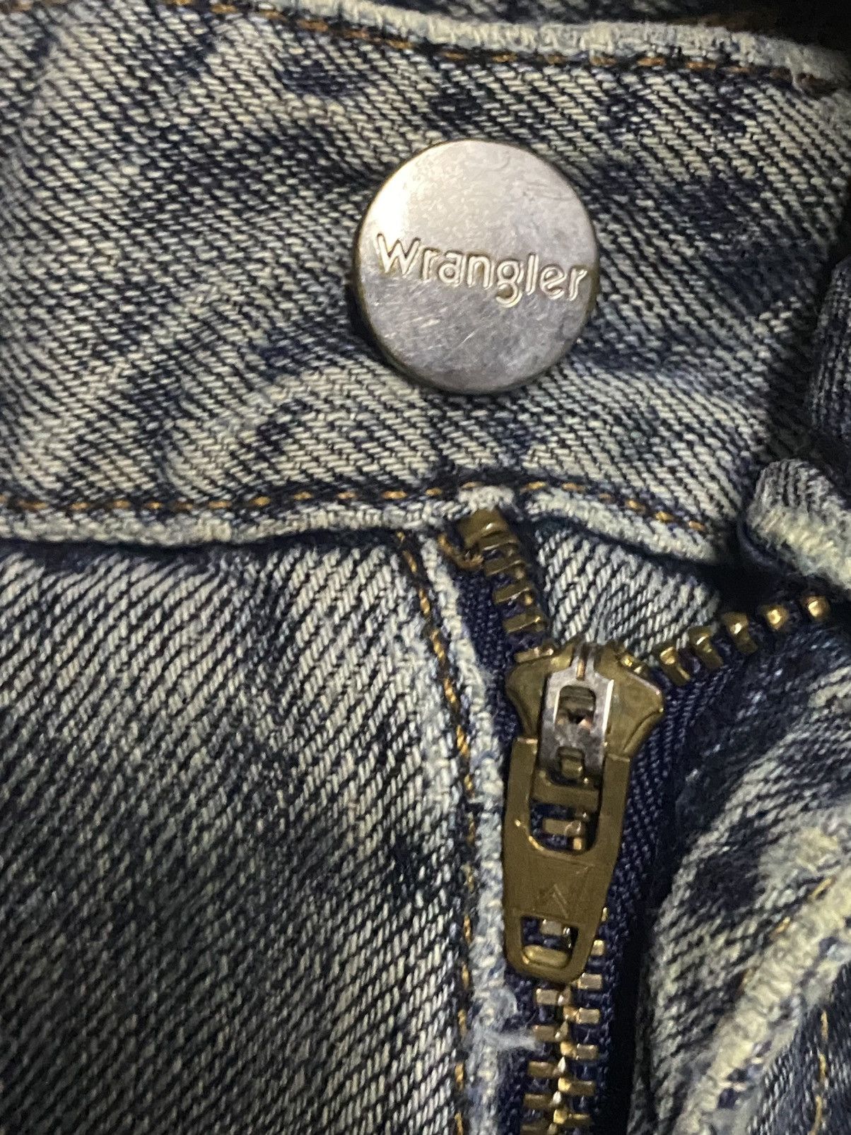 Wrangler Wrangler authentic Western Geams Faded Distressed Loose Jean Size US 30 / EU 46 - 8 Thumbnail