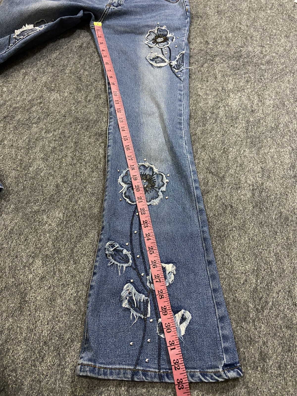 If Six Was Nine Vintage y2k YAGI denim pants flare embroidery floral Size 28" / US 6 / IT 42 - 13 Thumbnail