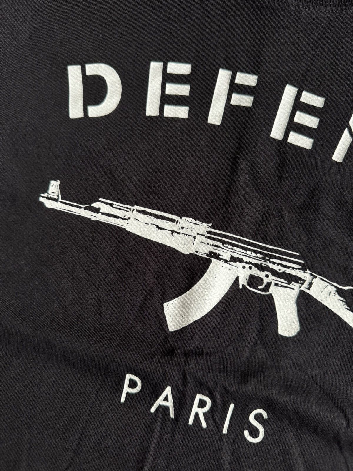 DEFEND PARIS Defend Paris M big logo Kalashnikov AK-47 tee tshirt Size US M / EU 48-50 / 2 - 4 Thumbnail