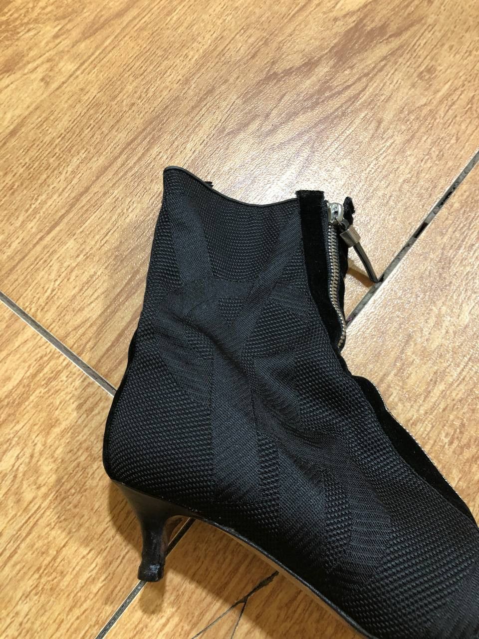 Yves Saint Laurent Vintage Yves Saint Laurent Signature Ankle Boots Size US 9.5 / IT 39.5 - 9 Thumbnail