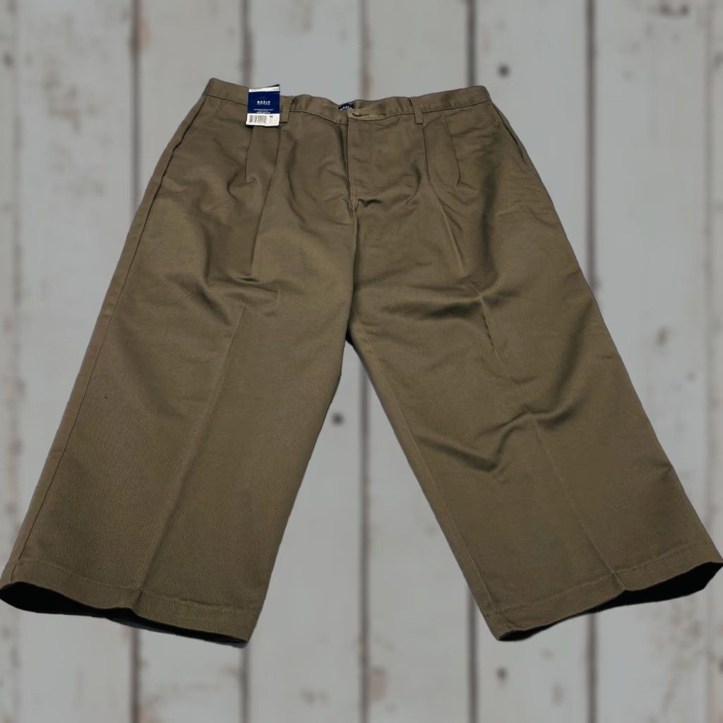 Basic Editions VINTAGE NWT Mens Khakis Pants Basic Editions Gray 42x26 Wrinkle Resistant Double Pleated Size US 42 / EU 58 - 1 Thumbnail