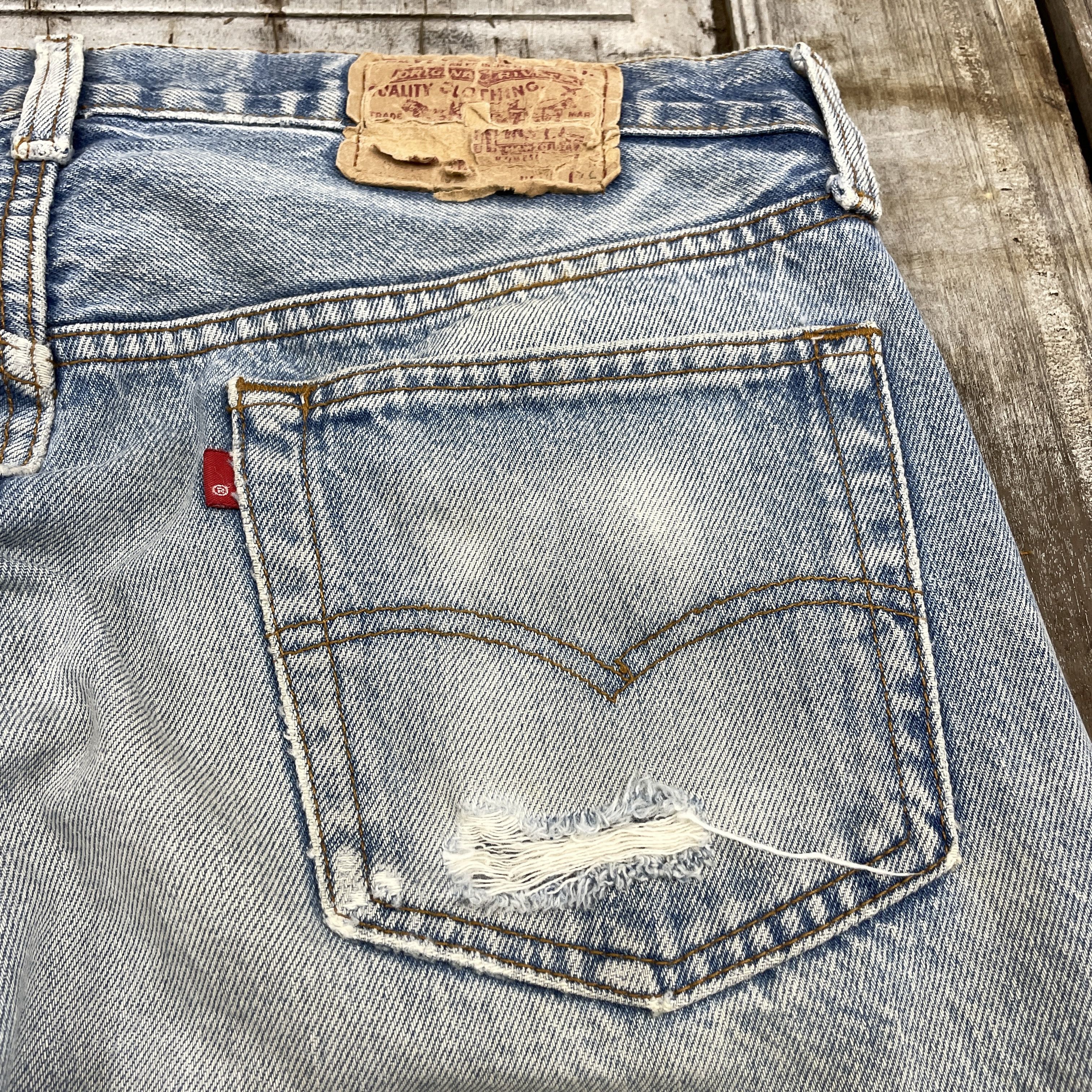 Japanese Brand × Levi's × Vintage Vintage Levi's 501 Distressed Light Wash Jeans -wc293 Size US 33 - 8 Thumbnail