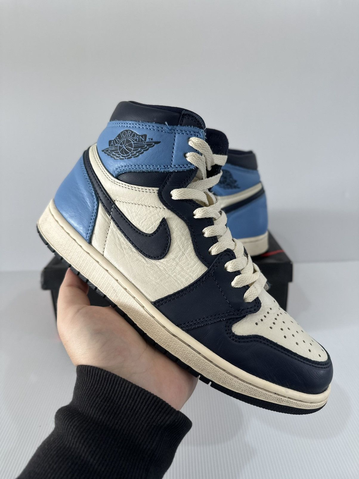 Nike Nike Jordan 1 Retro High Obsidian Size US 9.5 / EU 42-43 - 9 Thumbnail