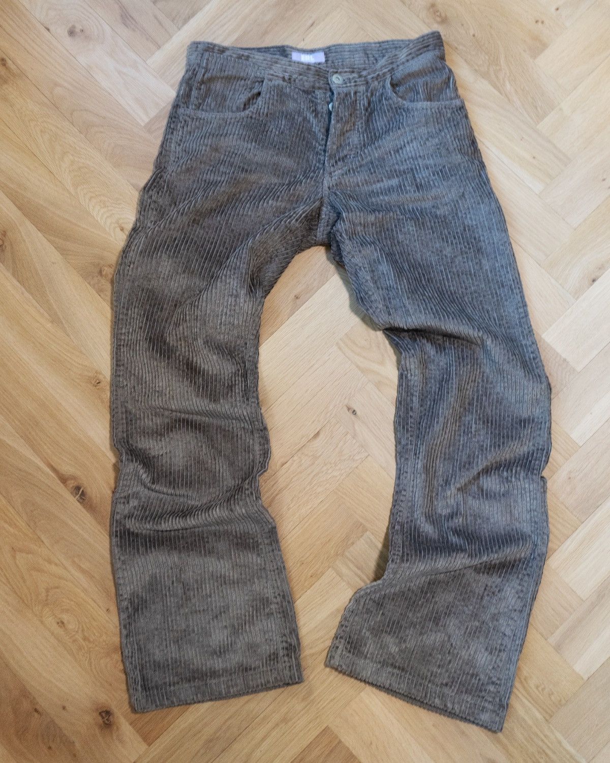 ERL ERL Corduroy Flares Size US 29 - 6 Thumbnail