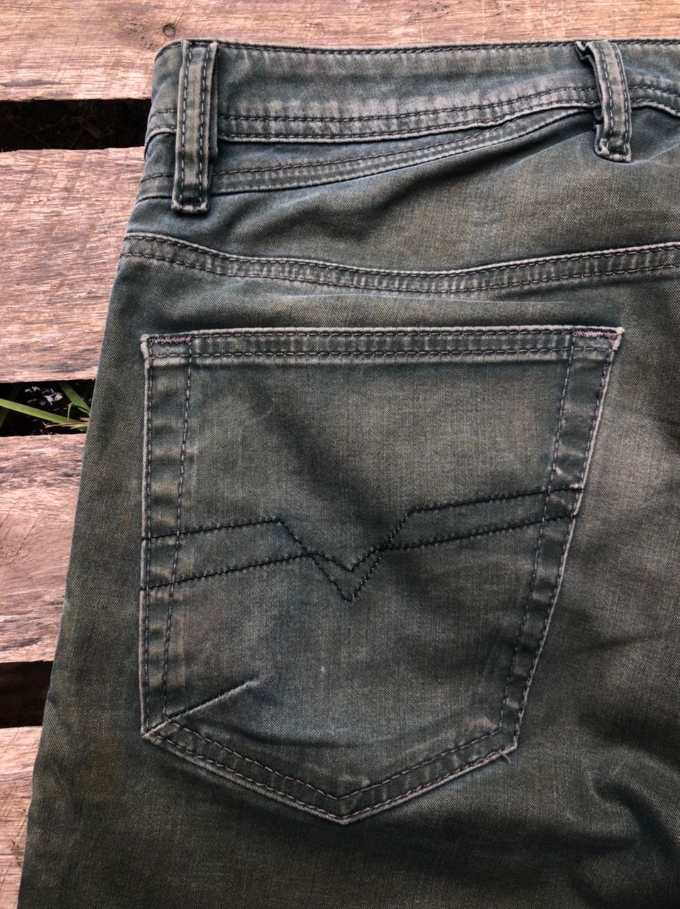 Diesel × Vintage Vintage Diesel Rust Denim Jeans Slim-Skinny Size US 33 - 11 Thumbnail