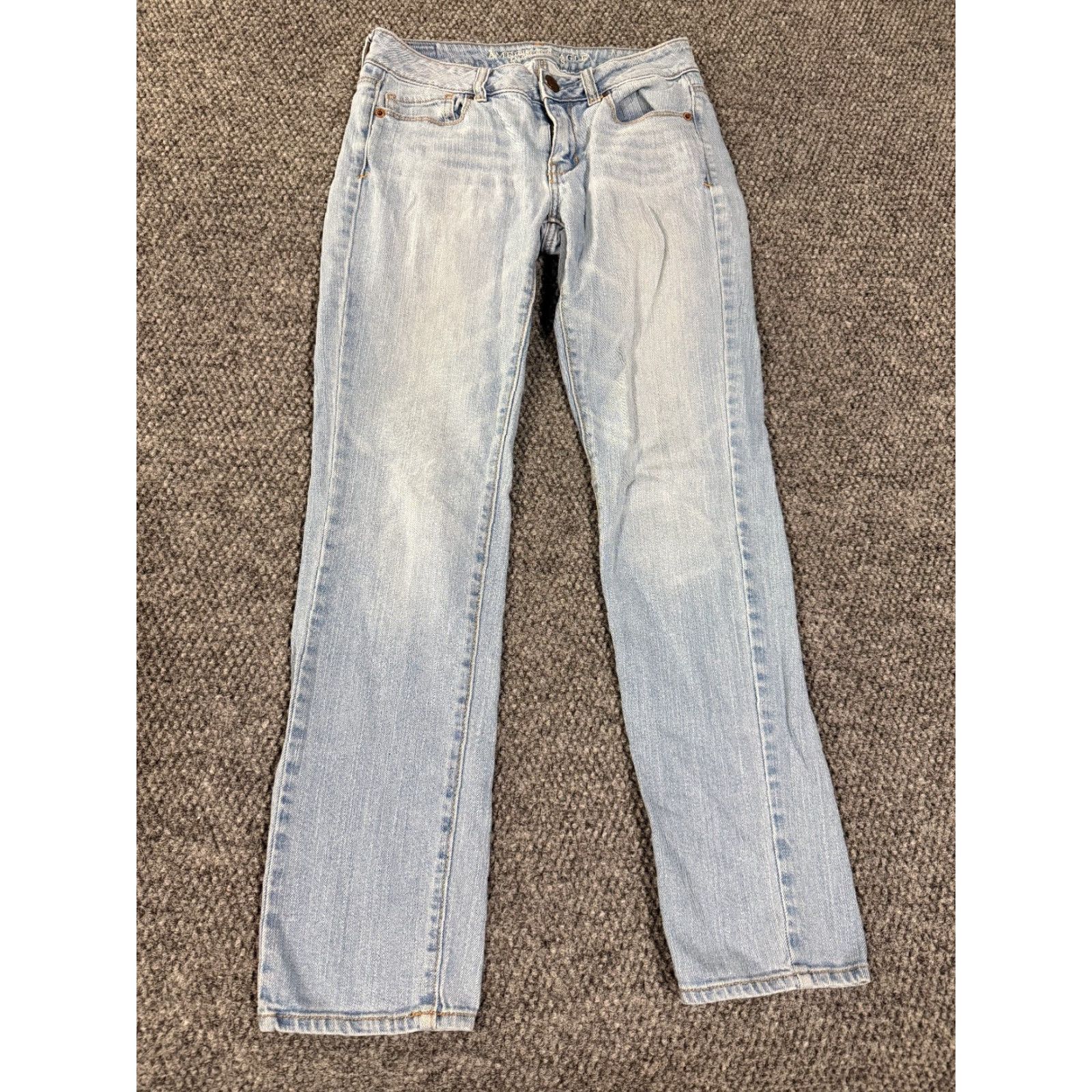 American Eagle Outfitters American Eagle skinny jeans womens 2 light wash denim stretch Size 26" / US 2 / IT 38 - 2 Thumbnail