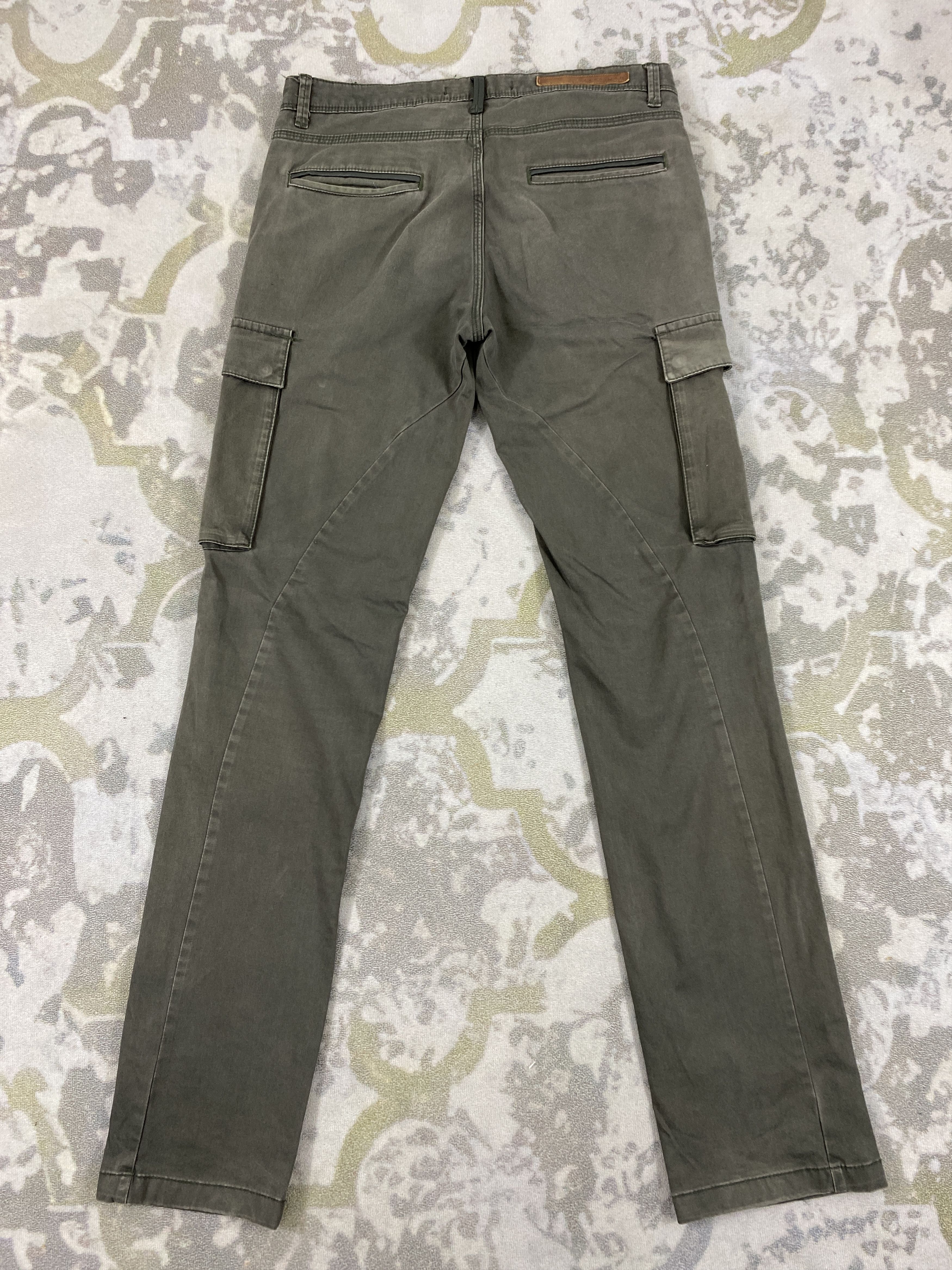Japanese Brand Zara Man Multipockets Cargo Pants -CP316 Size US 31 - 2 Thumbnail