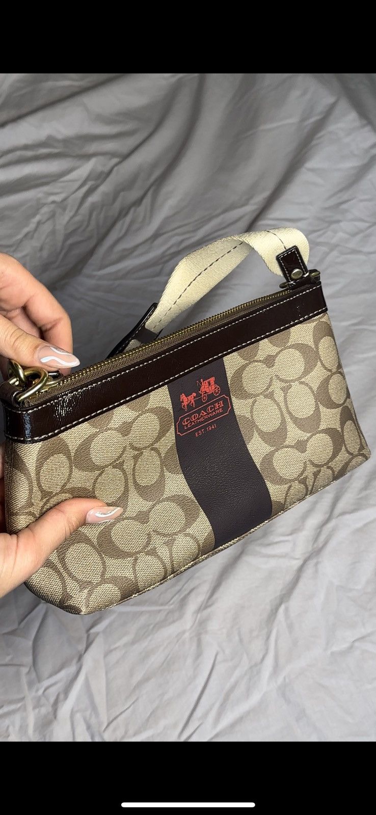 Coach *rare* 2007 coach bag barely used! Size ONE SIZE - 4 Thumbnail