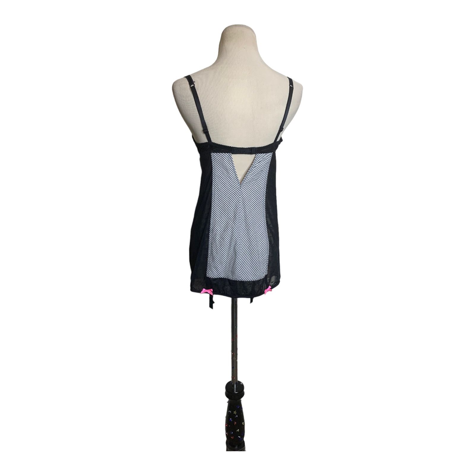 Victoria's Secret Victoria’s Secret black white color block slip size Medium Size ONE SIZE - 5 Thumbnail