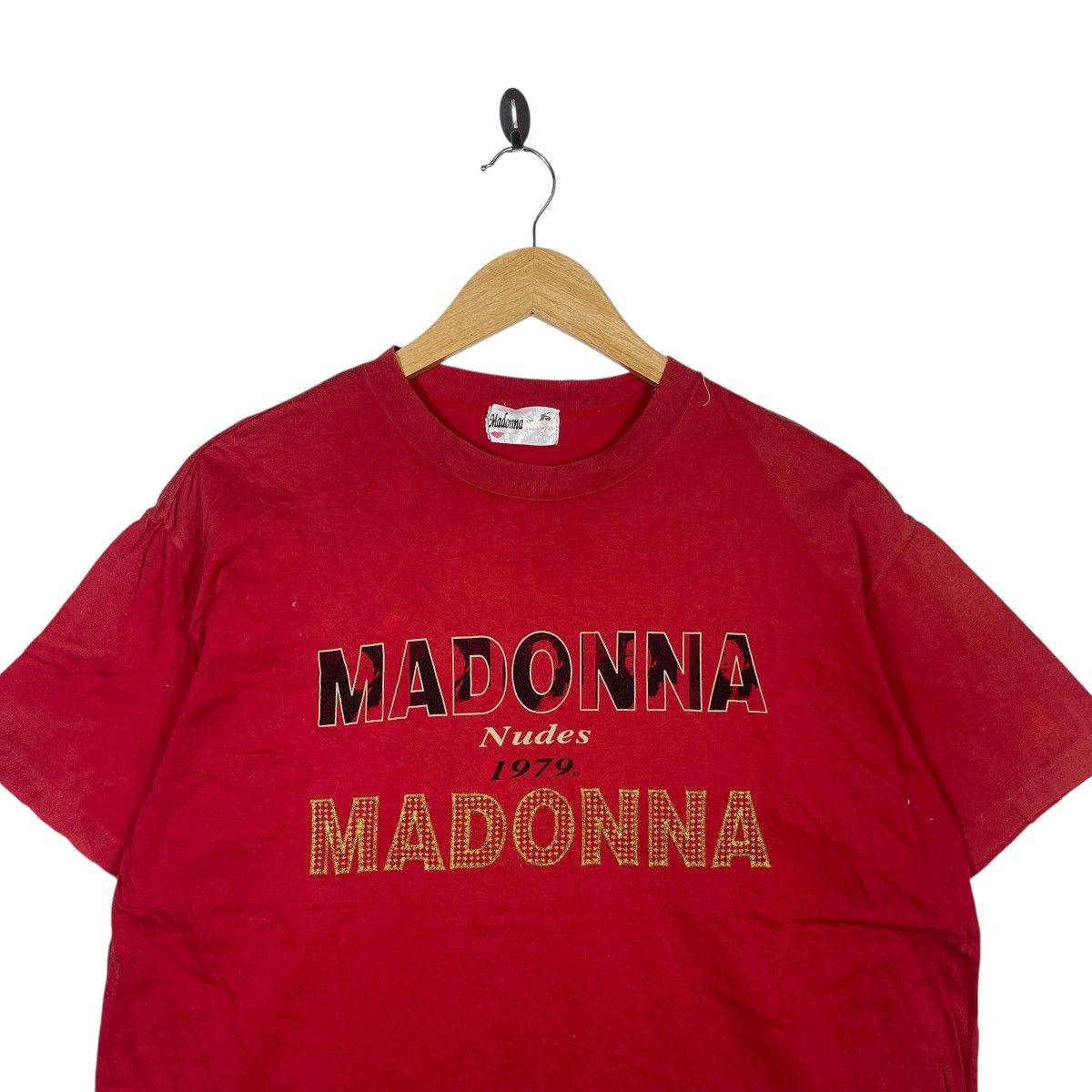 Vintage Vintage Madonna Nudes 1979 Graphic T-Shirt Red Big Logo Tee Size US M / EU 48-50 / 2 - 2 Thumbnail