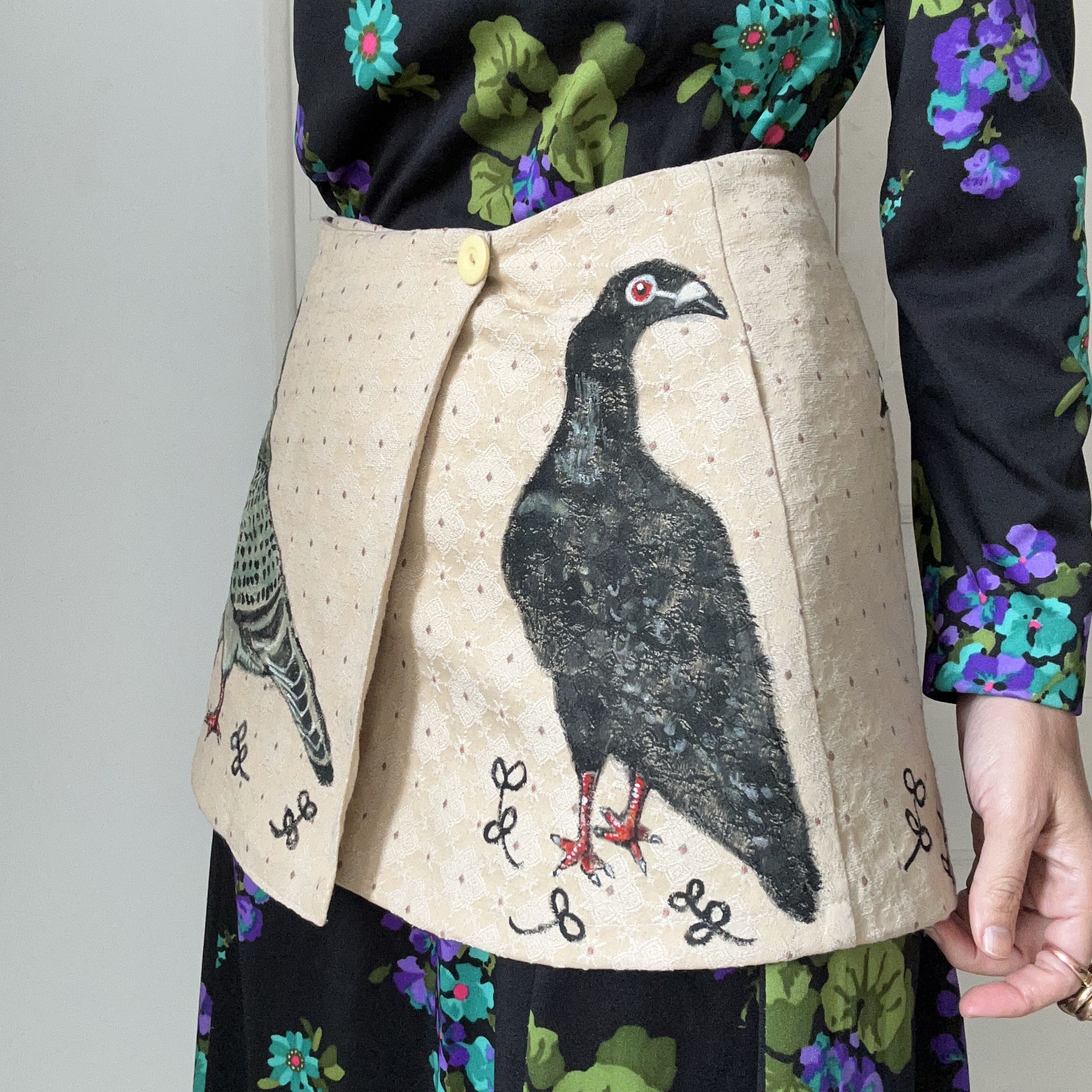 Custommade Custommade Hand Painted Pigeon Cotton Mini Skirt Size 27" / US 4 / IT 40 - 10 Thumbnail