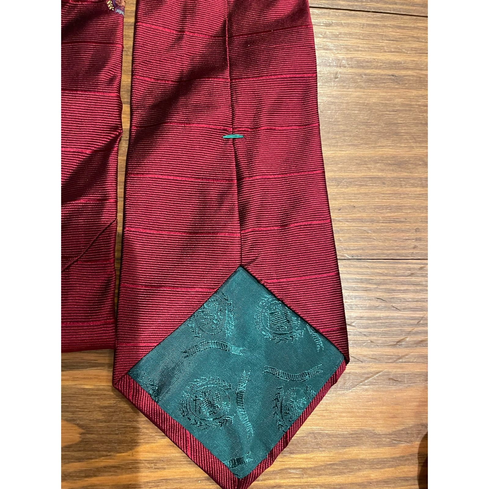 Tommy Hilfiger Vintage Tommy Hilfiger Crest Red Solid Tie Size ONE SIZE - 5 Thumbnail