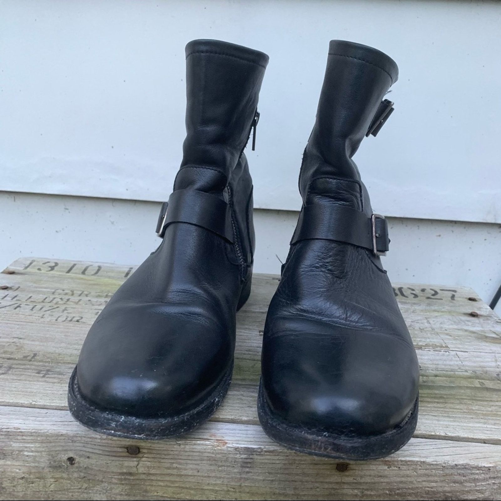Frye Frye Vicky Engineer Boots black buckle leather 11B Size US 11 / IT 41 - 3 Thumbnail