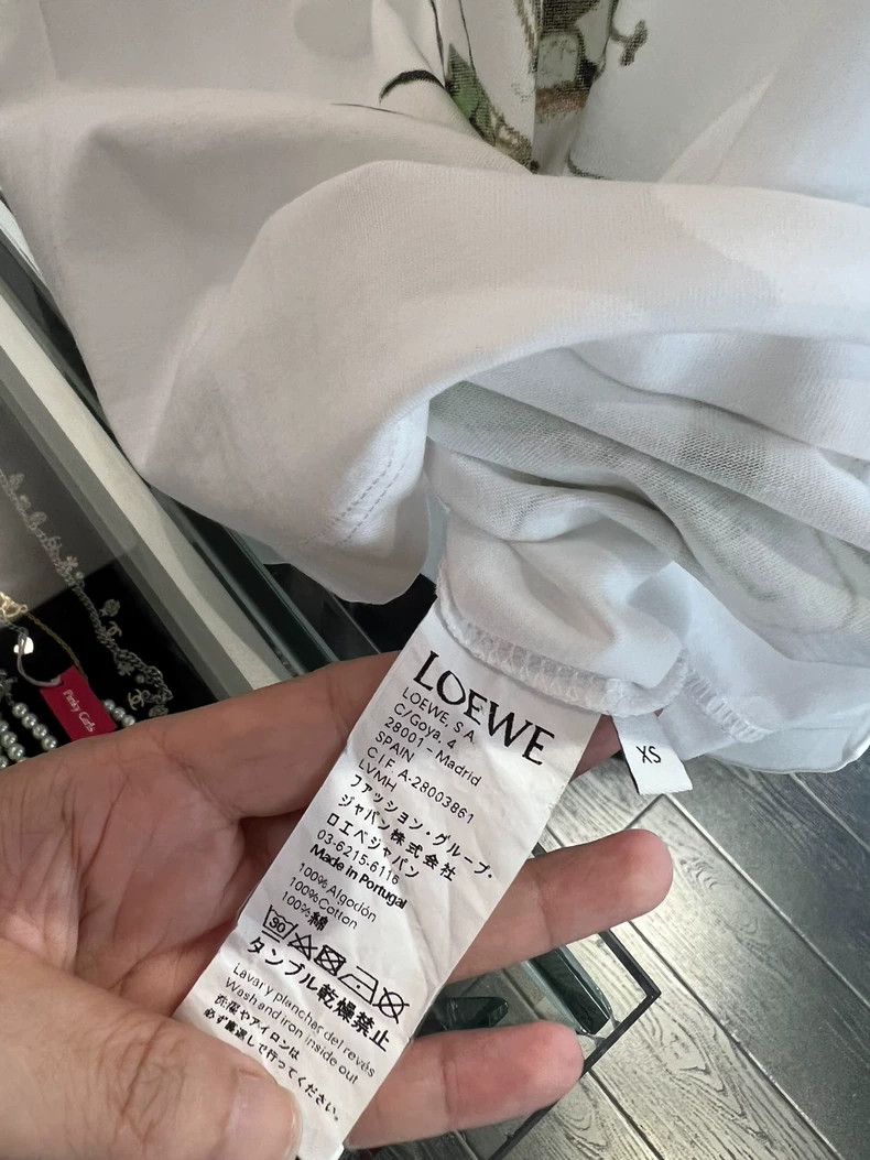 Loewe LOEWE White short-sleeved T-shirt with bow on the back Size XS / US 0-2 / IT 36-38 - 4 Thumbnail