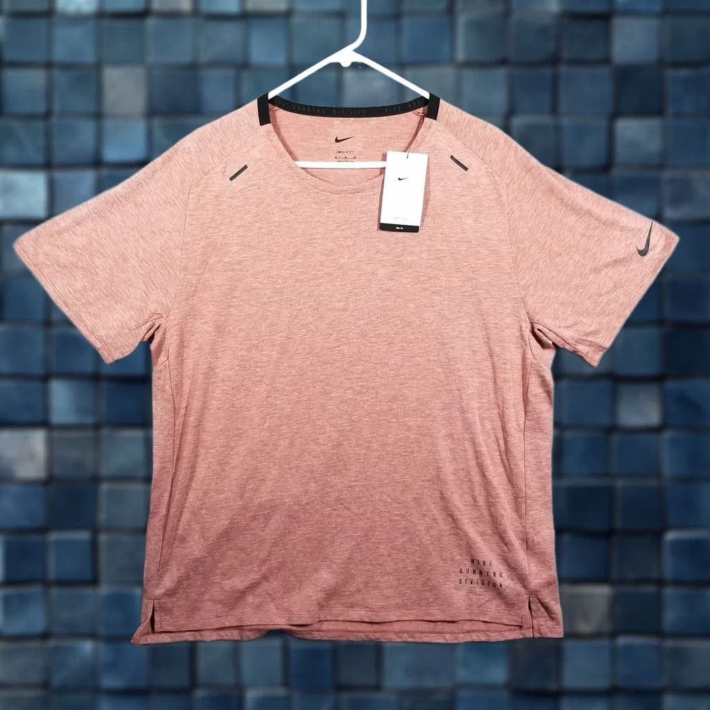 Nike NIKE DRI-FIT PINNACLE SHIRT XL Men Short Sleeve Running division T-Shirt Pink Size US XL / EU 56 / 4 - 1 Thumbnail