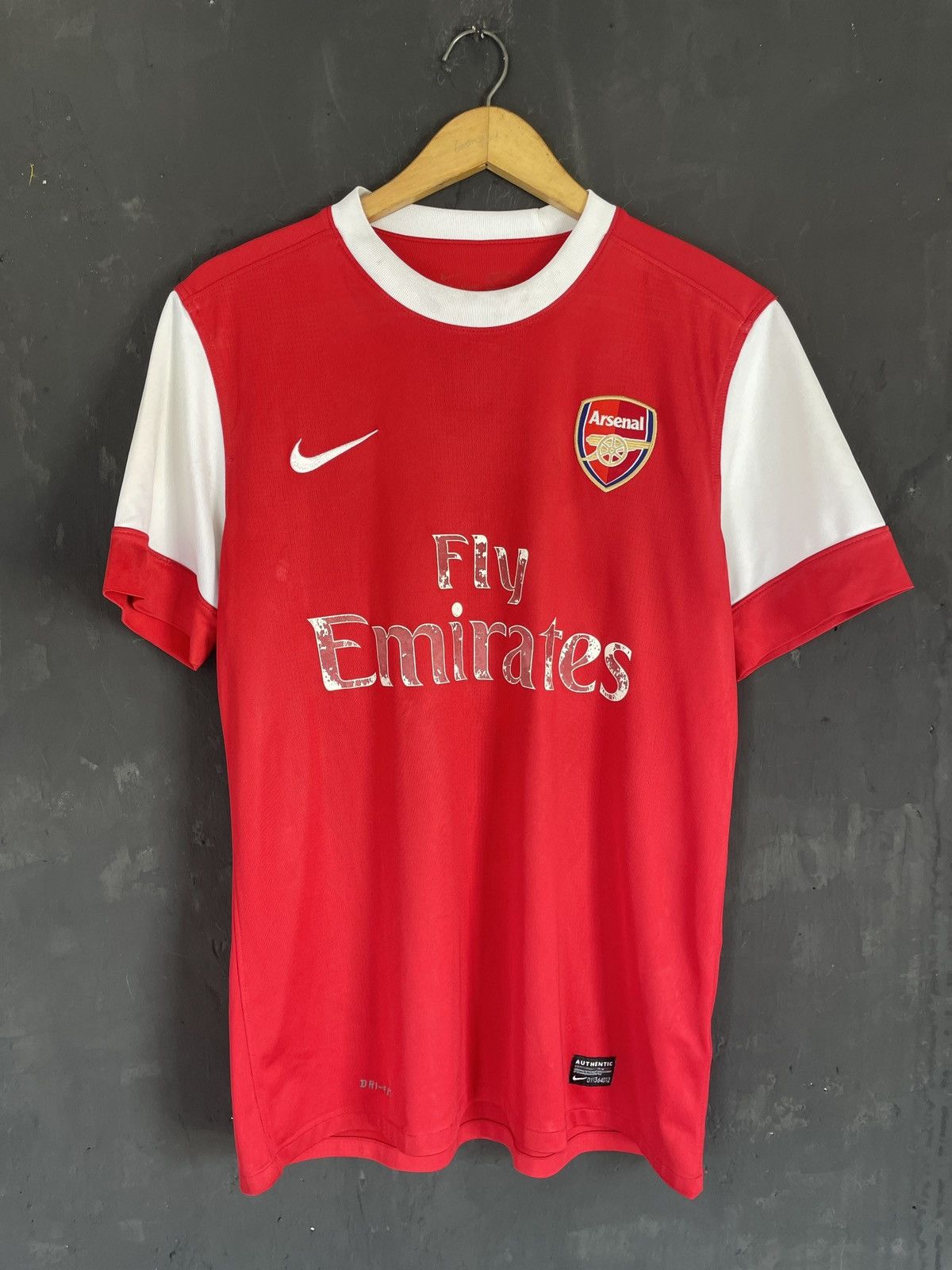 Nike Nike Arsenal 2012 Fly Emirates Jersey Size US L / EU 52-54 / 3 - 1 Thumbnail