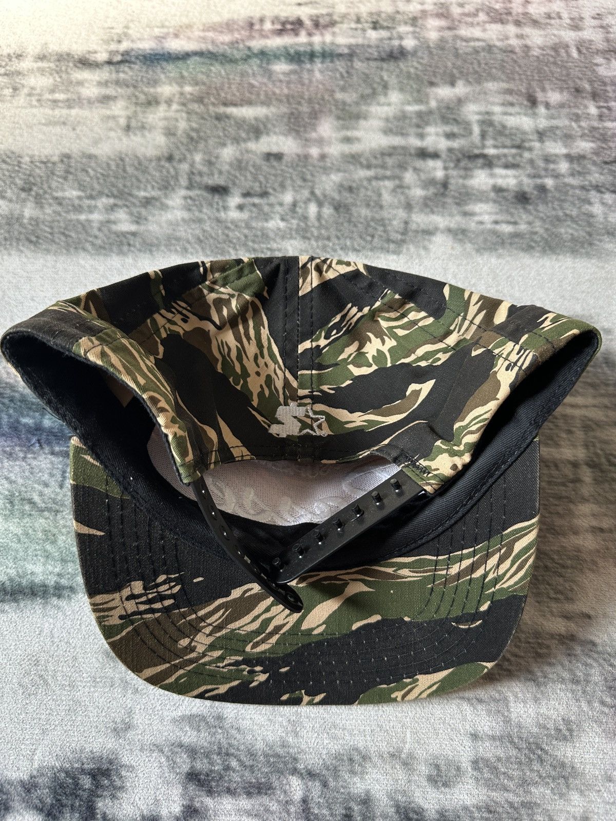 Supreme Supreme Posse Tiger Stripe Size ONE SIZE - 2 Thumbnail