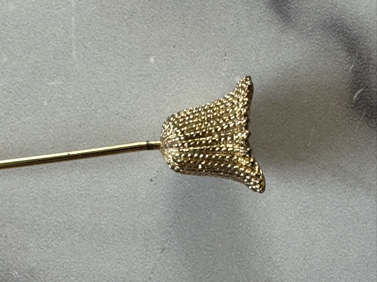 Vintage Golden brooch ribbed textured cup floral tulip vintage Size ONE SIZE - 3 Thumbnail
