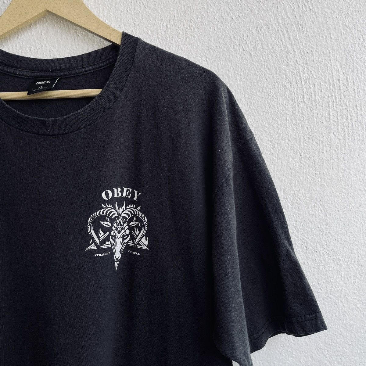 Obey Faded Vintage Y2K Obey Goat Head Straight To Hell TShirt Size US XL / EU 56 / 4 - 6 Thumbnail