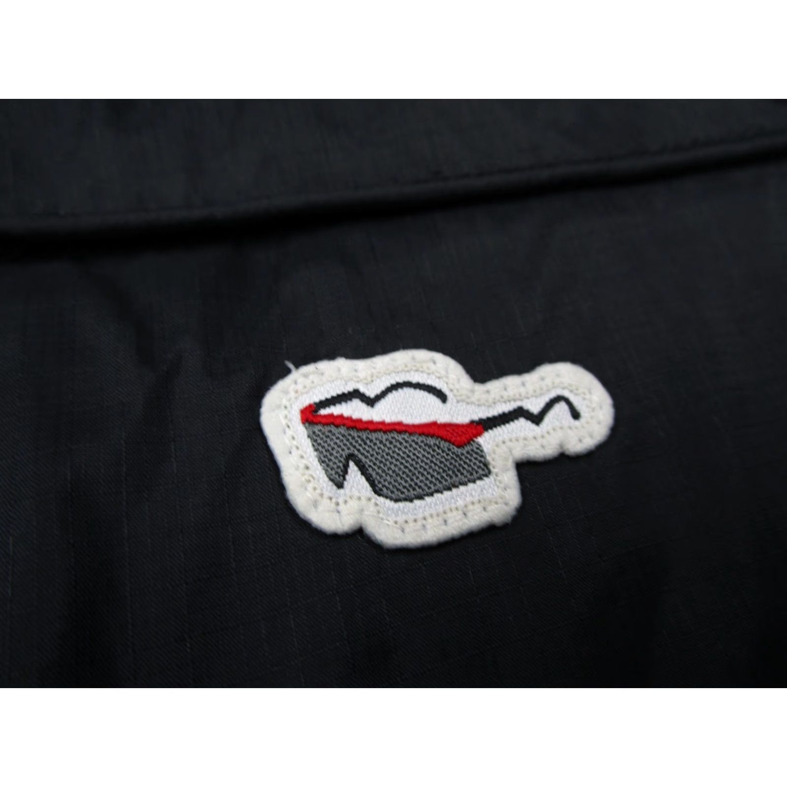 Oakley VINTAGE Oakley Windbreaker Jacket Mens M Black Full Zip Outdoor Japan Size US M / EU 48-50 / 2 - 4 Thumbnail