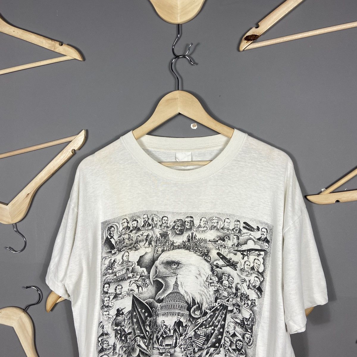Vintage Vintage 1993 American History Graphic Tee Size US L / EU 52-54 / 3 - 2 Thumbnail