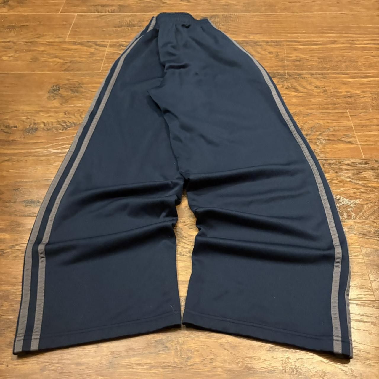Adidas Crazy Vintage Y2K/2000s Baggy Adidas Navy Blue Striped Sweatpants! Size US 30 / EU 46 - 4 Thumbnail