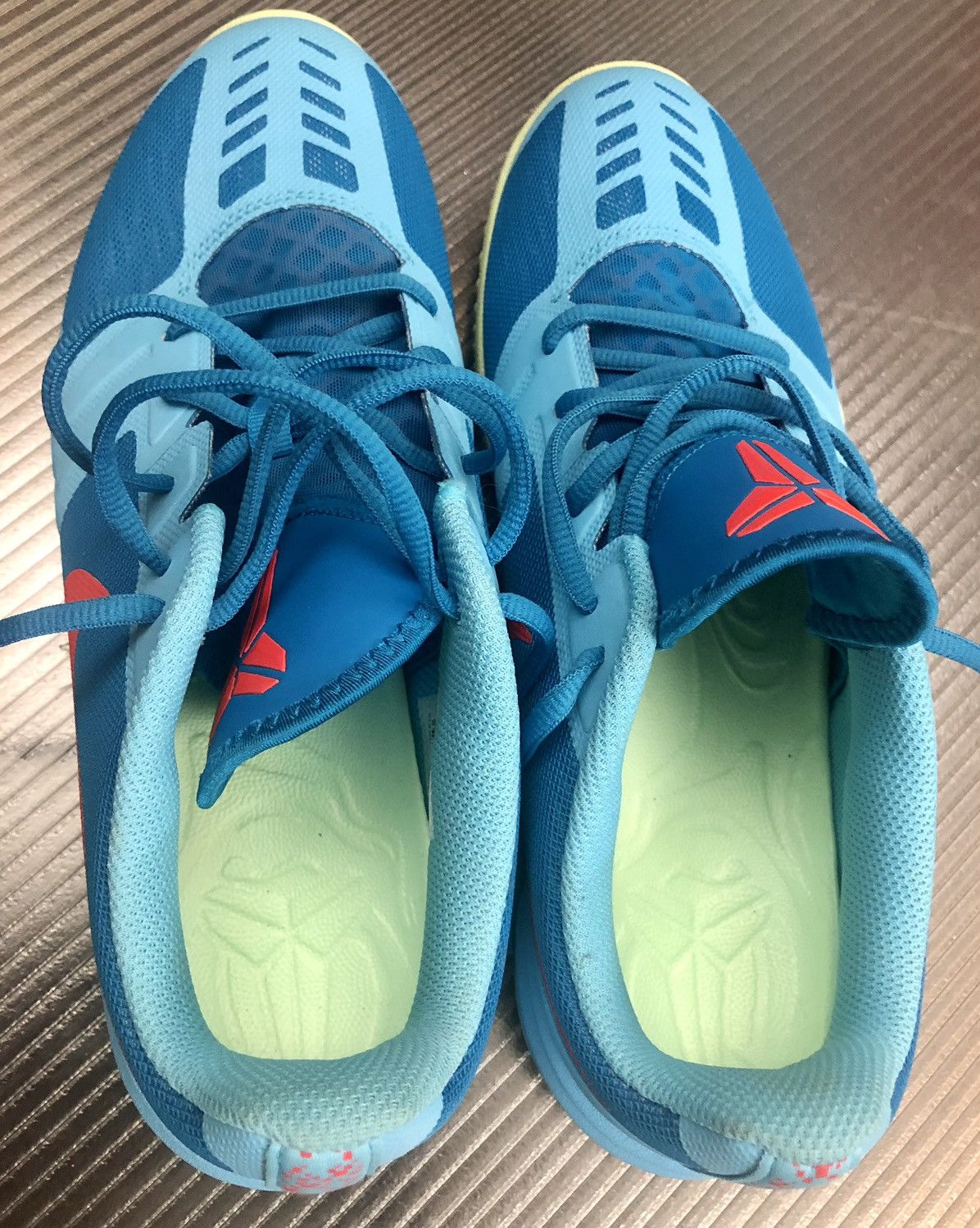 Nike kobe mentality 5 Clearwater 10US New w/o Box Size US 10 / EU 43 - 11 Thumbnail