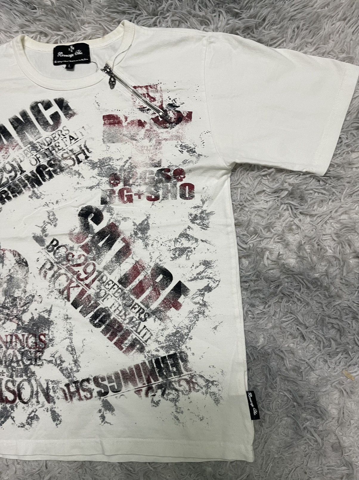 If Six Was Nine VINTAGE SEDITIONARIES BEARNING SHO SHORT SLEEVE SHIRT ZIPPER Size US S / EU 44-46 / 1 - 4 Thumbnail