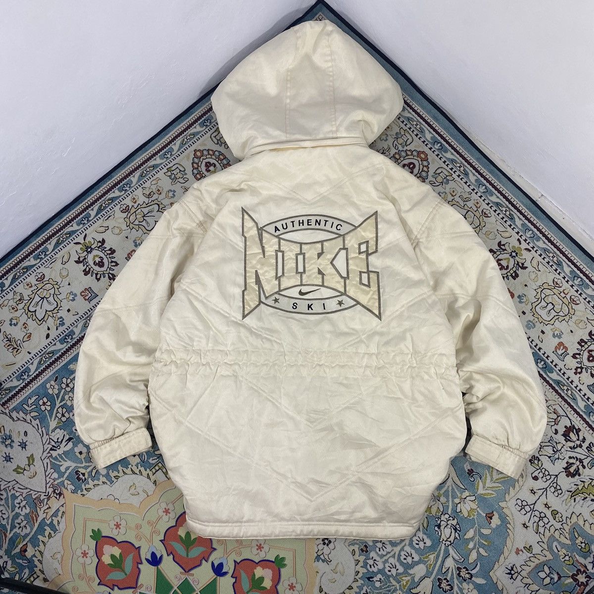 Nike 2000s - Nike Authentic Ski Center Logo Embroidery