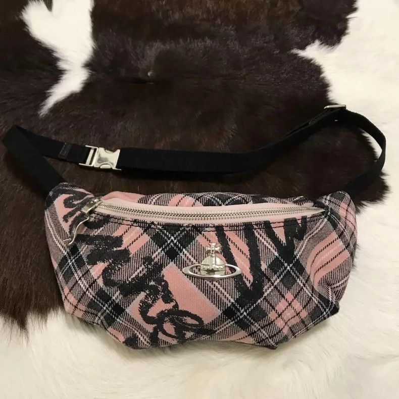 Vivienne Westwood Vivienne Westwood size os Pink checkered letter graffiti cr Size ONE SIZE - 1 Thumbnail