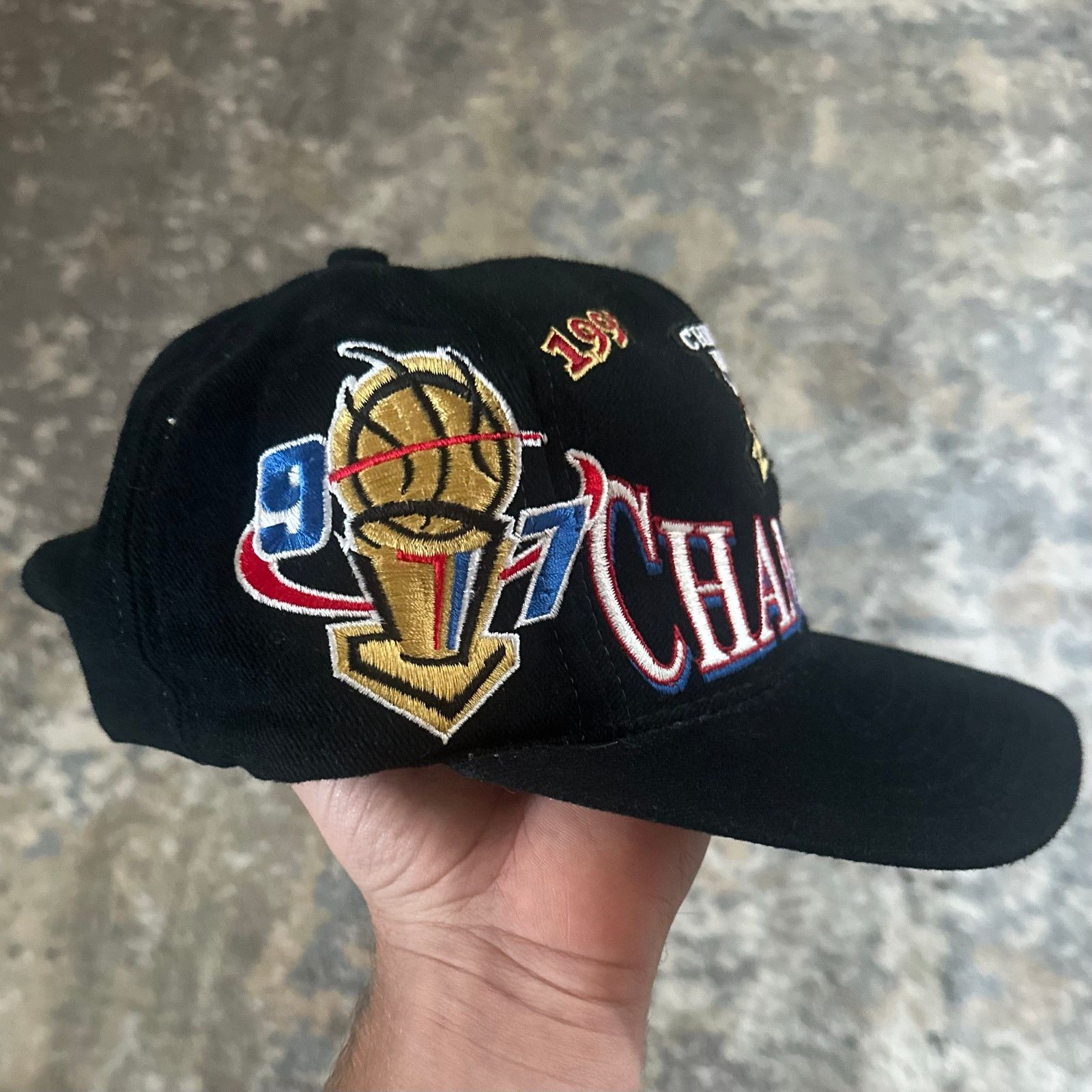 Logo Athletic 1997 Chicago Bulls Vintage NBA Championship Snapback logo Size ONE SIZE - 2 Thumbnail