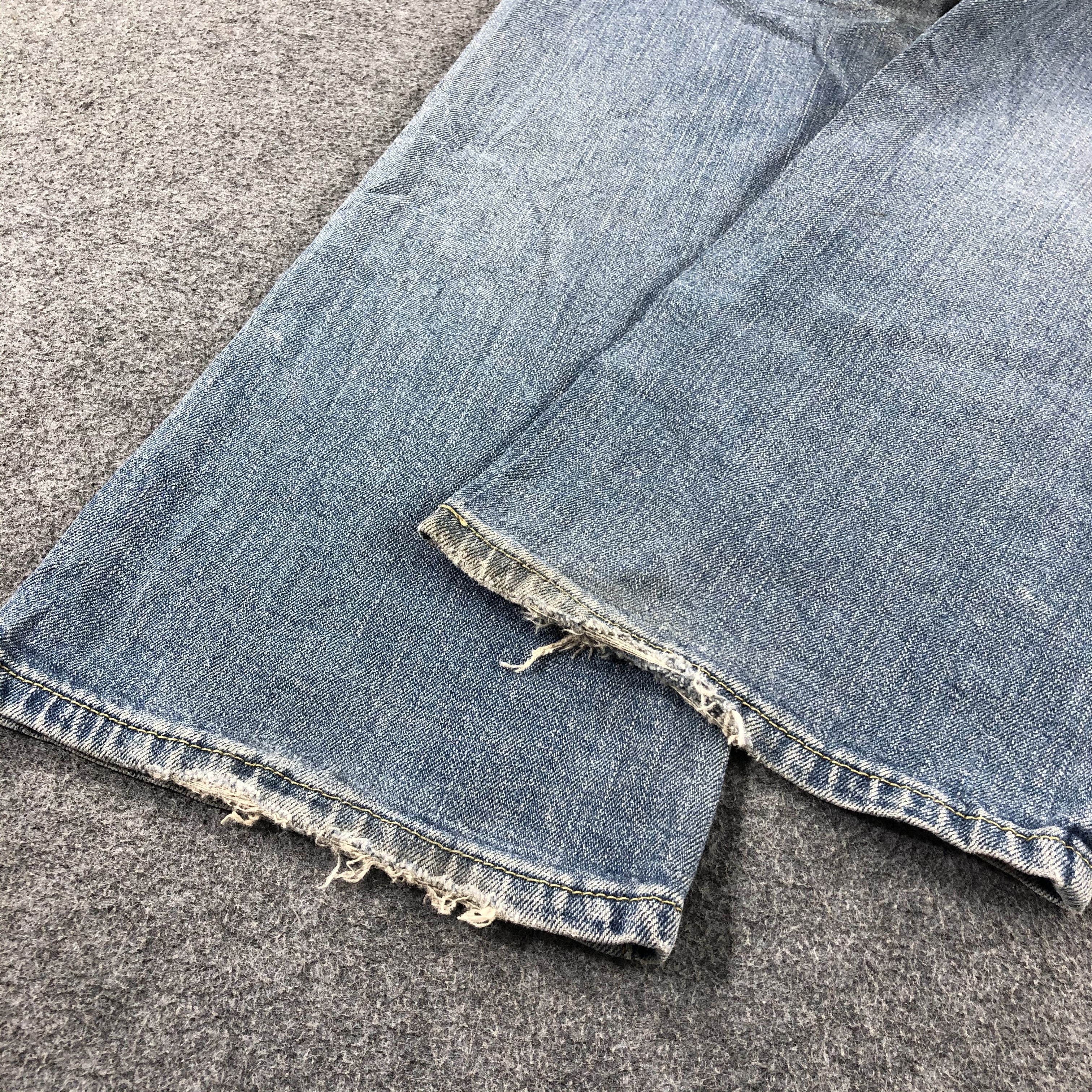 Levi's Vintage Blue Wash Levis 518 Jeans-J2354 Size US 33 - 6 Thumbnail