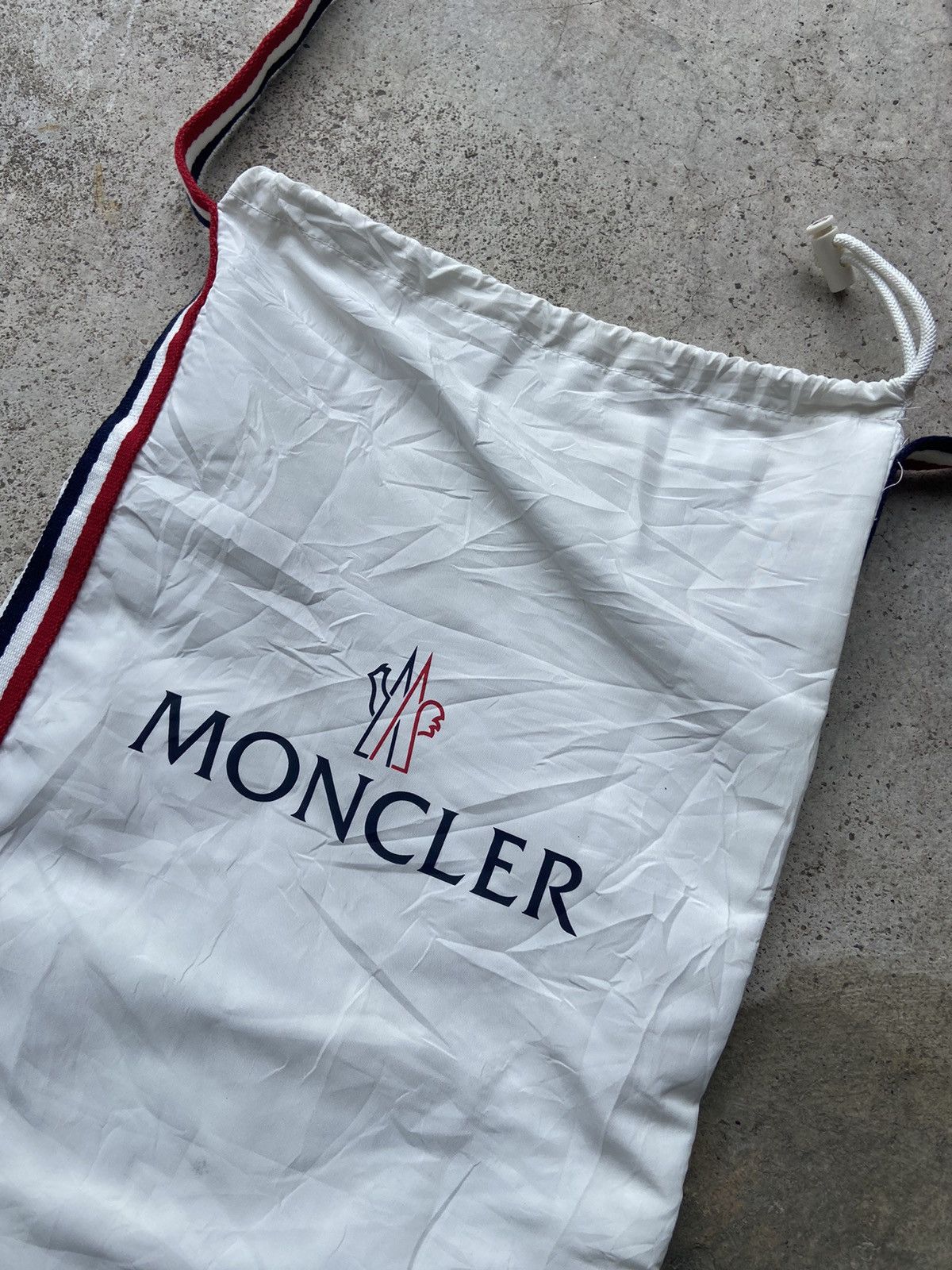 Moncler Moncler Drawstring Crossbody Bag Size ONE SIZE - 2 Thumbnail