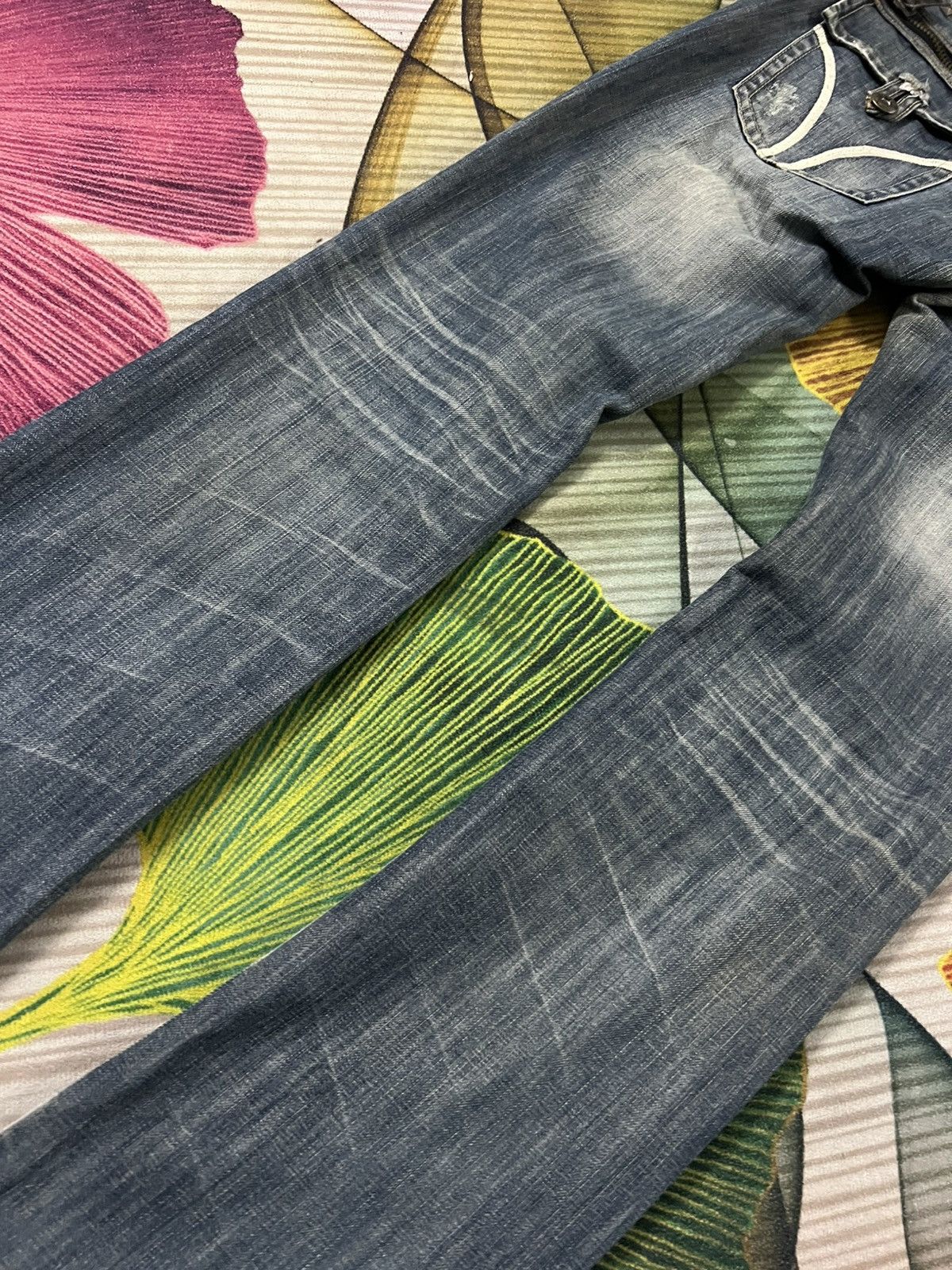Japanese Brand 💥Classical Japanese Brand Distress Jean Size US 30 / EU 46 - 17 Thumbnail