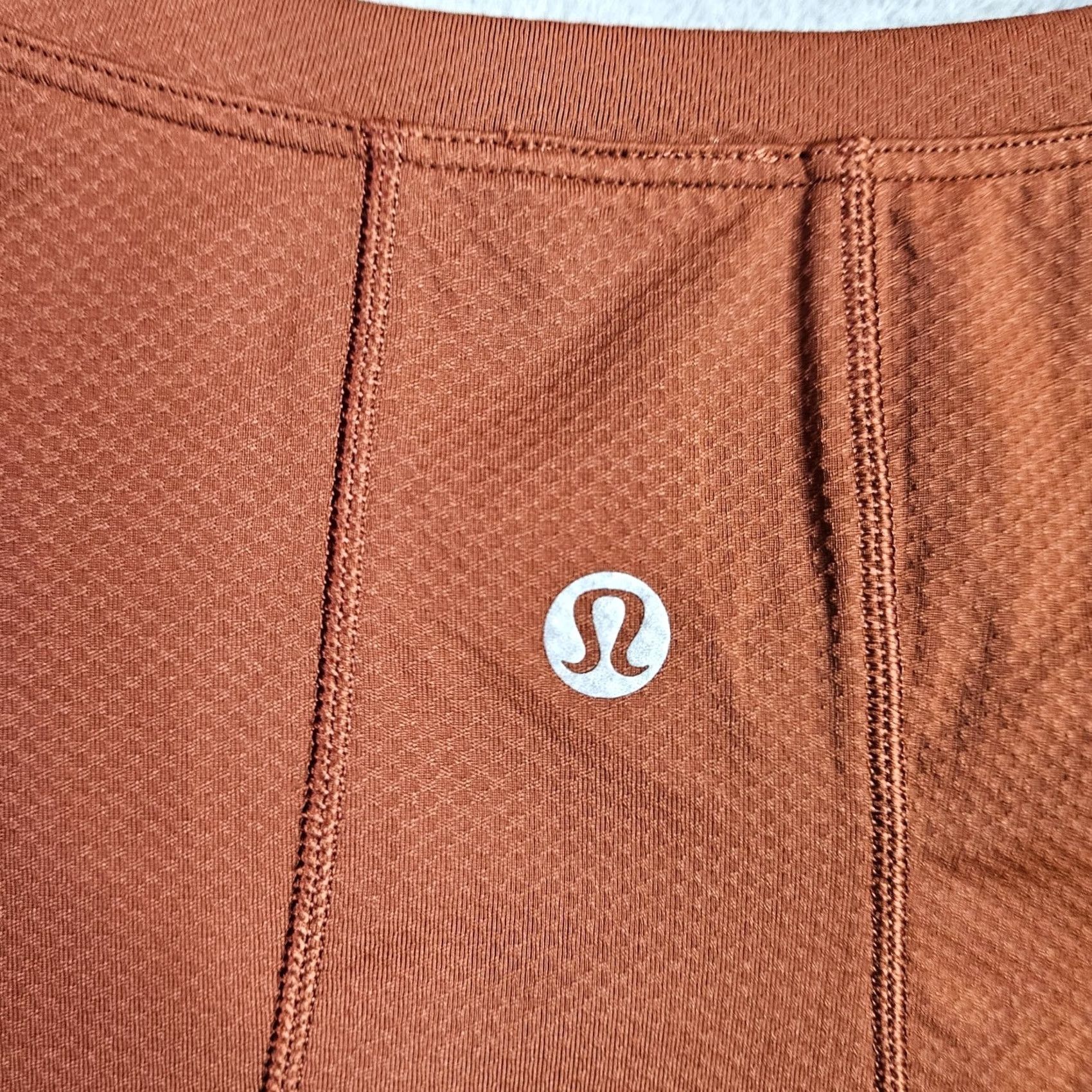 Lululemon Lululemon Tank Top Cropped Love Brown 6 Sleeveless Yoga Regular Size 6 Women's Solid Pattern Vintage No Size M / US 6-8 / IT 42-44 - 3 Thumbnail