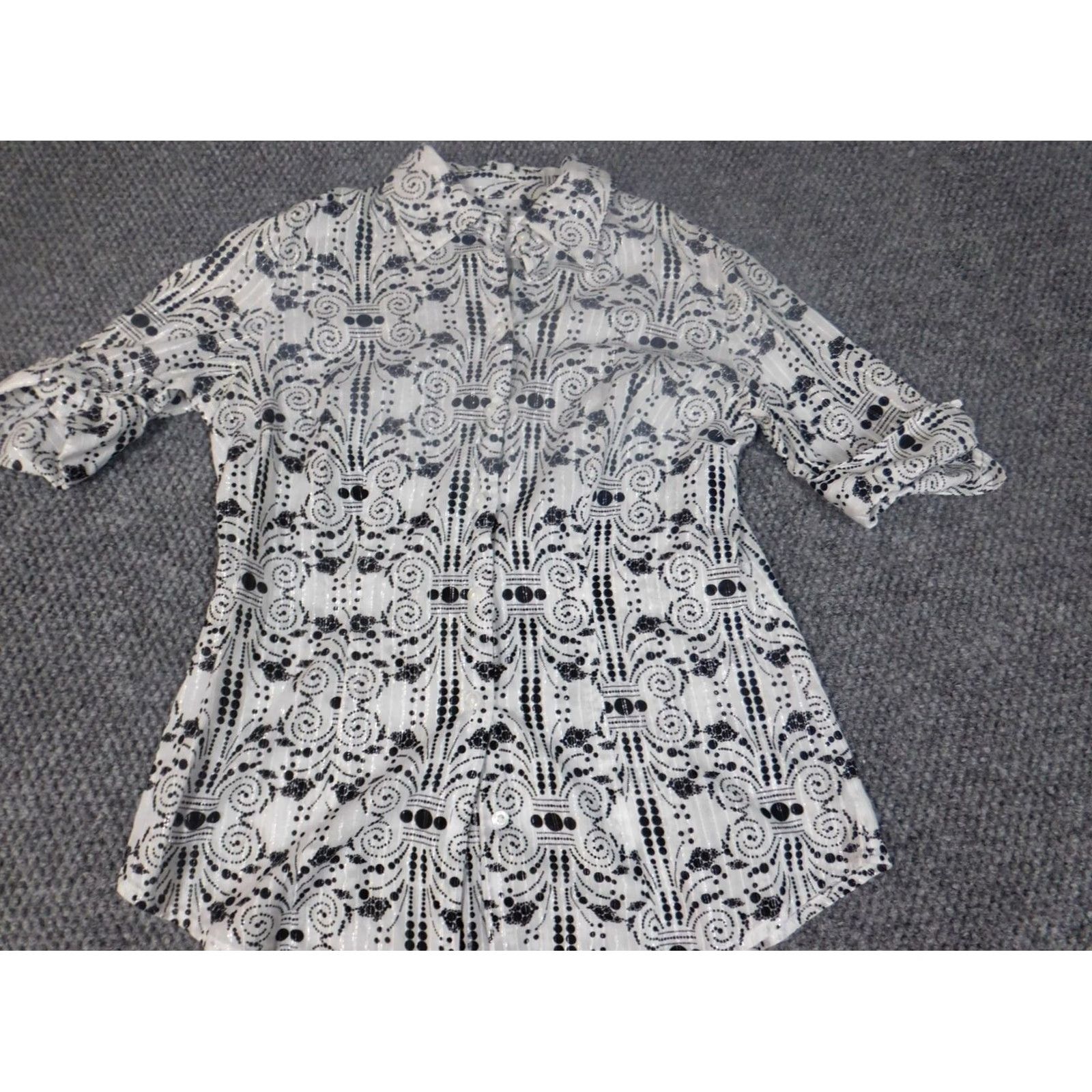 Ann Taylor Ann Taylor Loft Blouse Women 2 White Button Up Collared Long Sleeve Size XS / US 0-2 / IT 36-38 - 3 Thumbnail